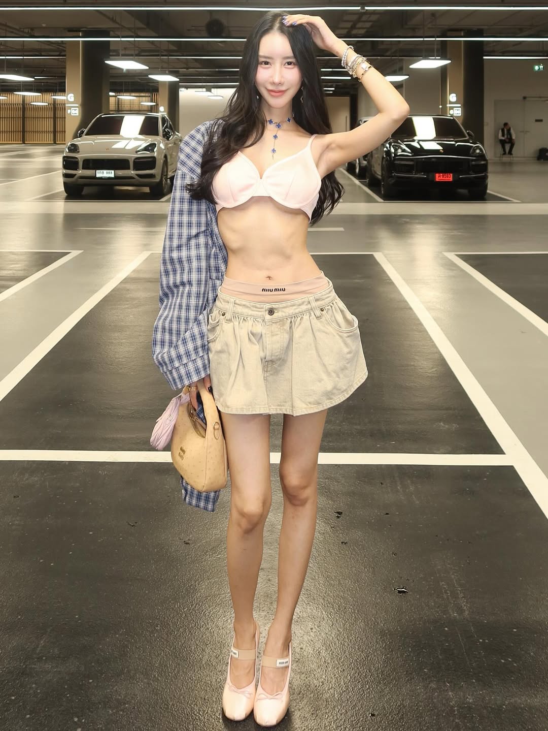 อิ๊งค์ - ภัทรานิษฐ์ วิริยะบำรุงกิจ