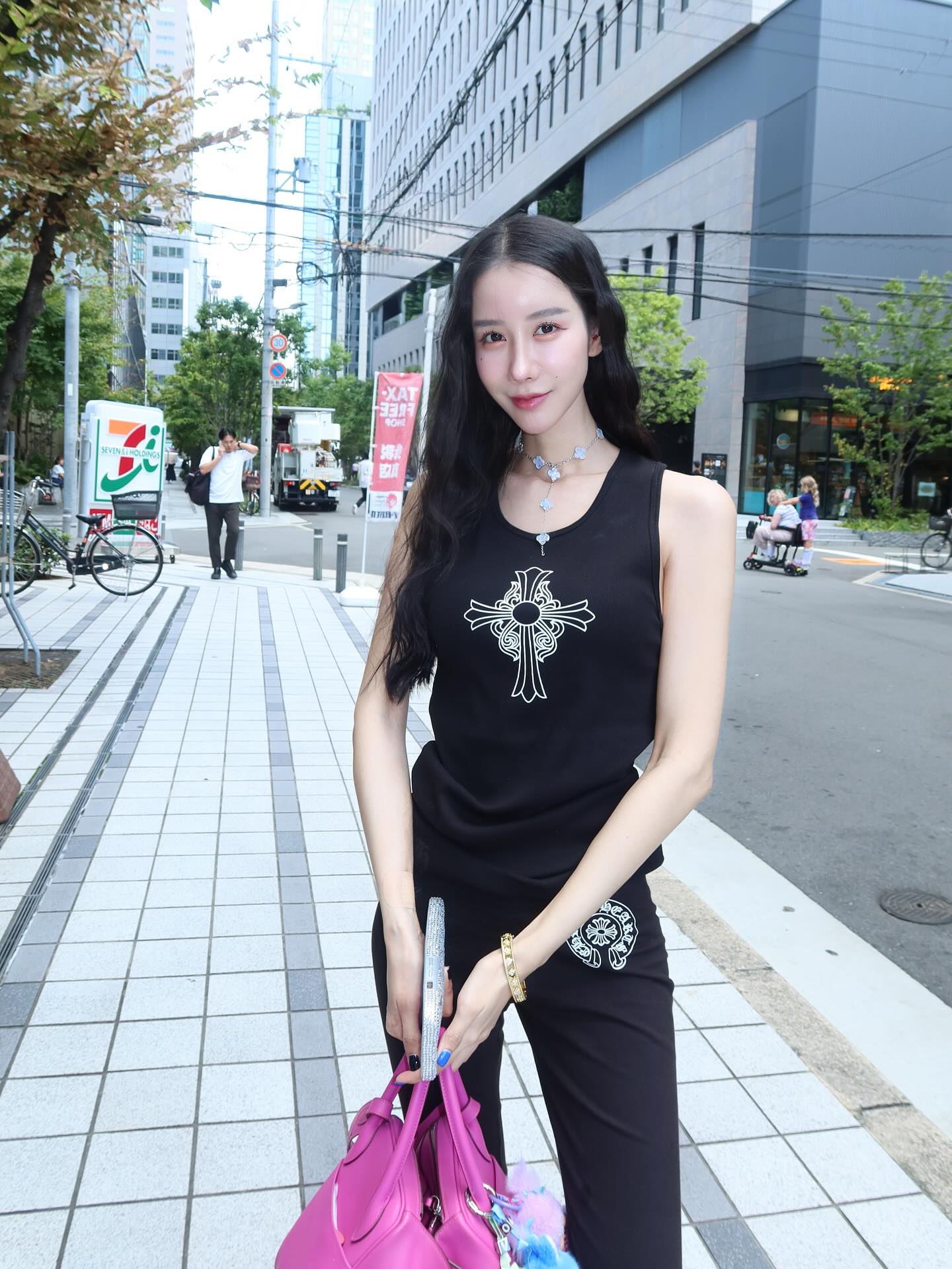อิ๊งค์ - ภัทรานิษฐ์ วิริยะบำรุงกิจ