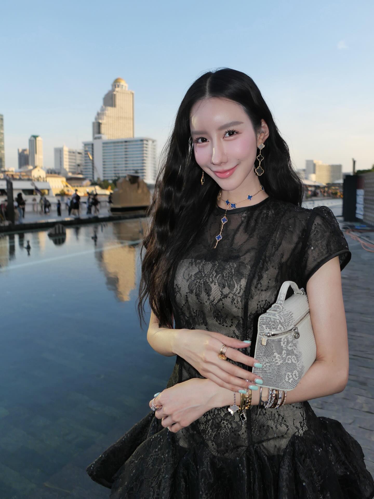 อิ๊งค์ - ภัทรานิษฐ์ วิริยะบำรุงกิจ