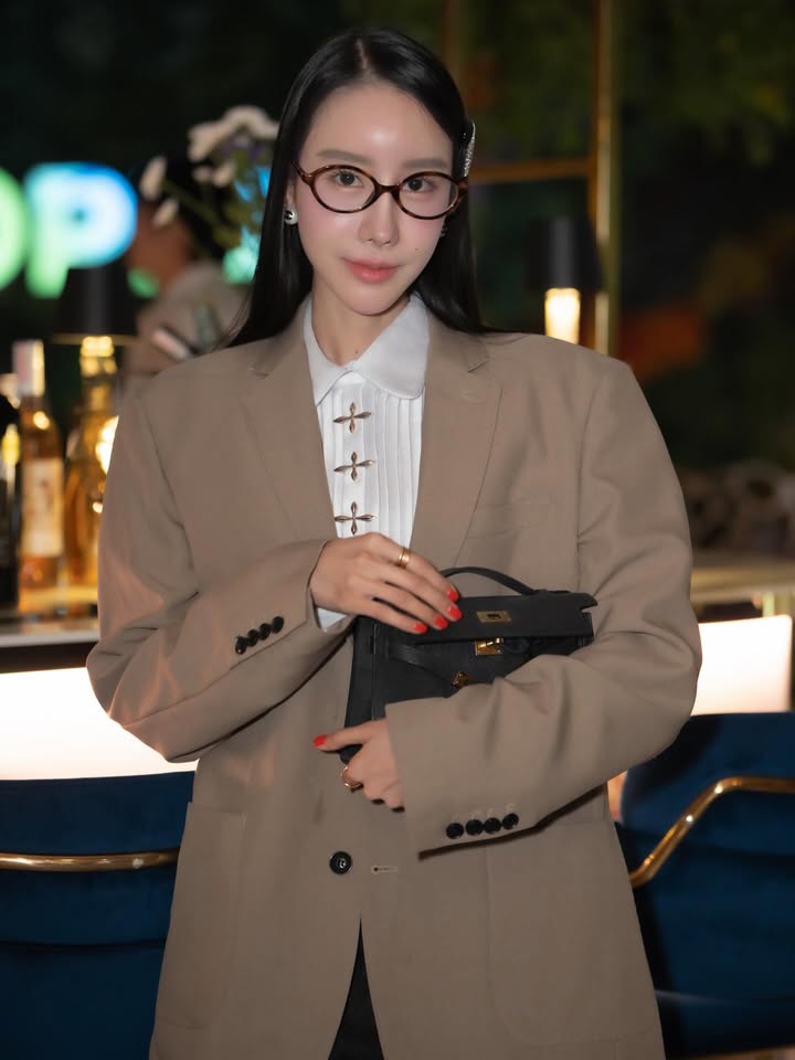 อิ๊งค์ - ภัทรานิษฐ์ วิริยะบำรุงกิจ