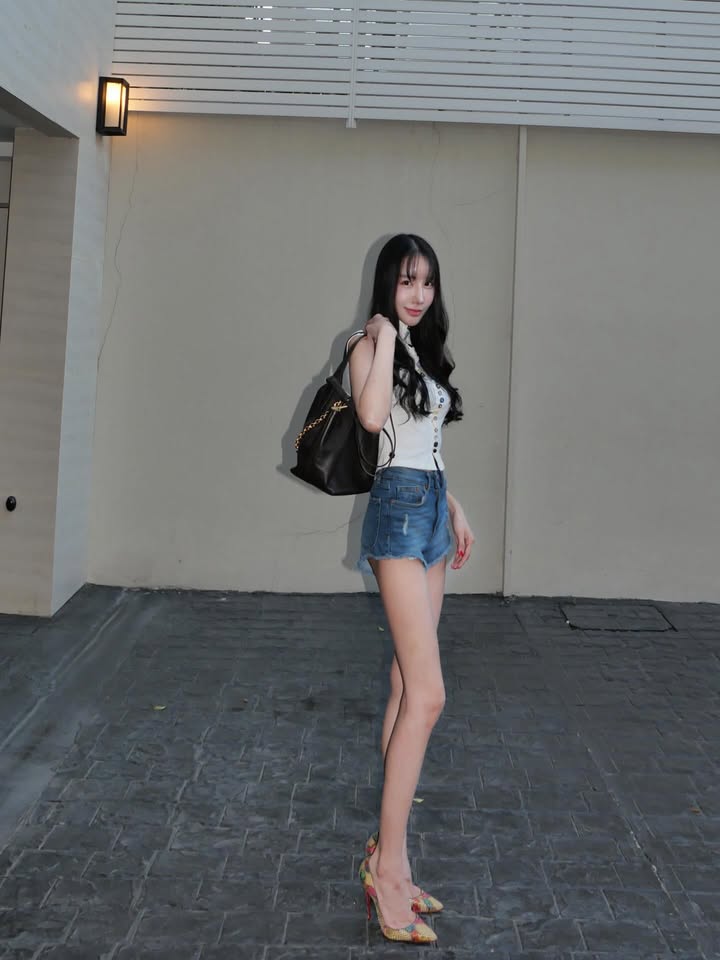 อิ๊งค์ - ภัทรานิษฐ์ วิริยะบำรุงกิจ