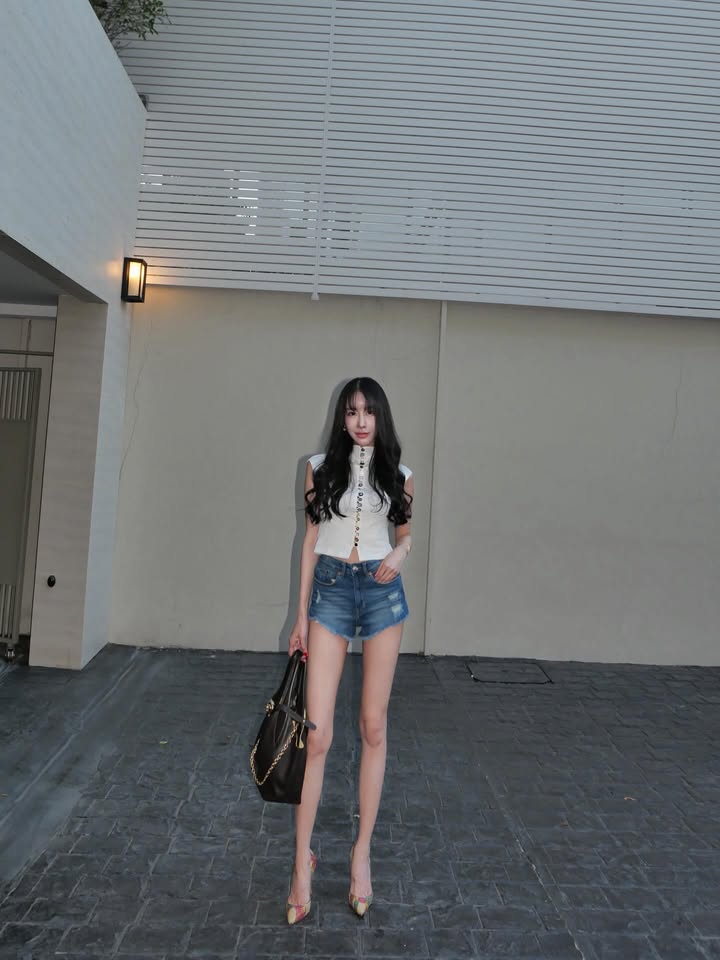 อิ๊งค์ - ภัทรานิษฐ์ วิริยะบำรุงกิจ