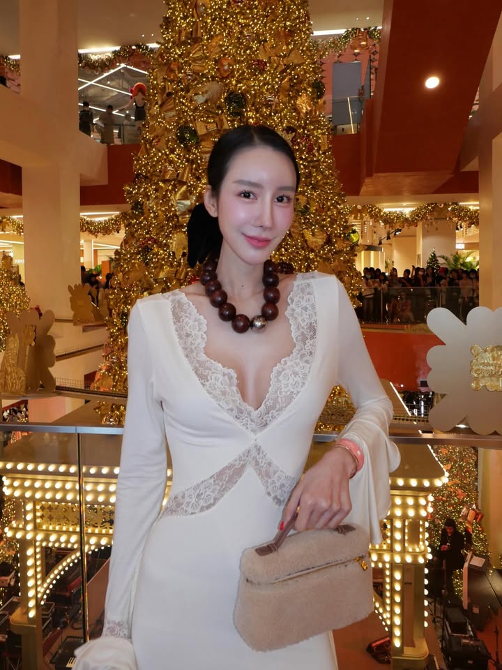 อิ๊งค์ - ภัทรานิษฐ์ วิริยะบำรุงกิจ