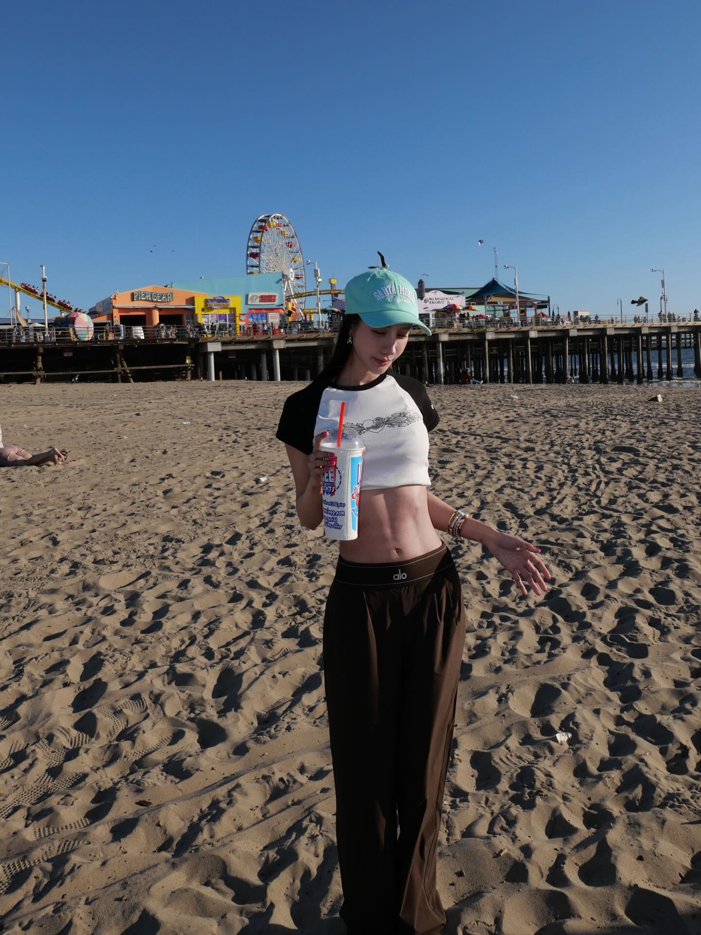 อิ๊งค์ - ภัทรานิษฐ์ วิริยะบำรุงกิจ