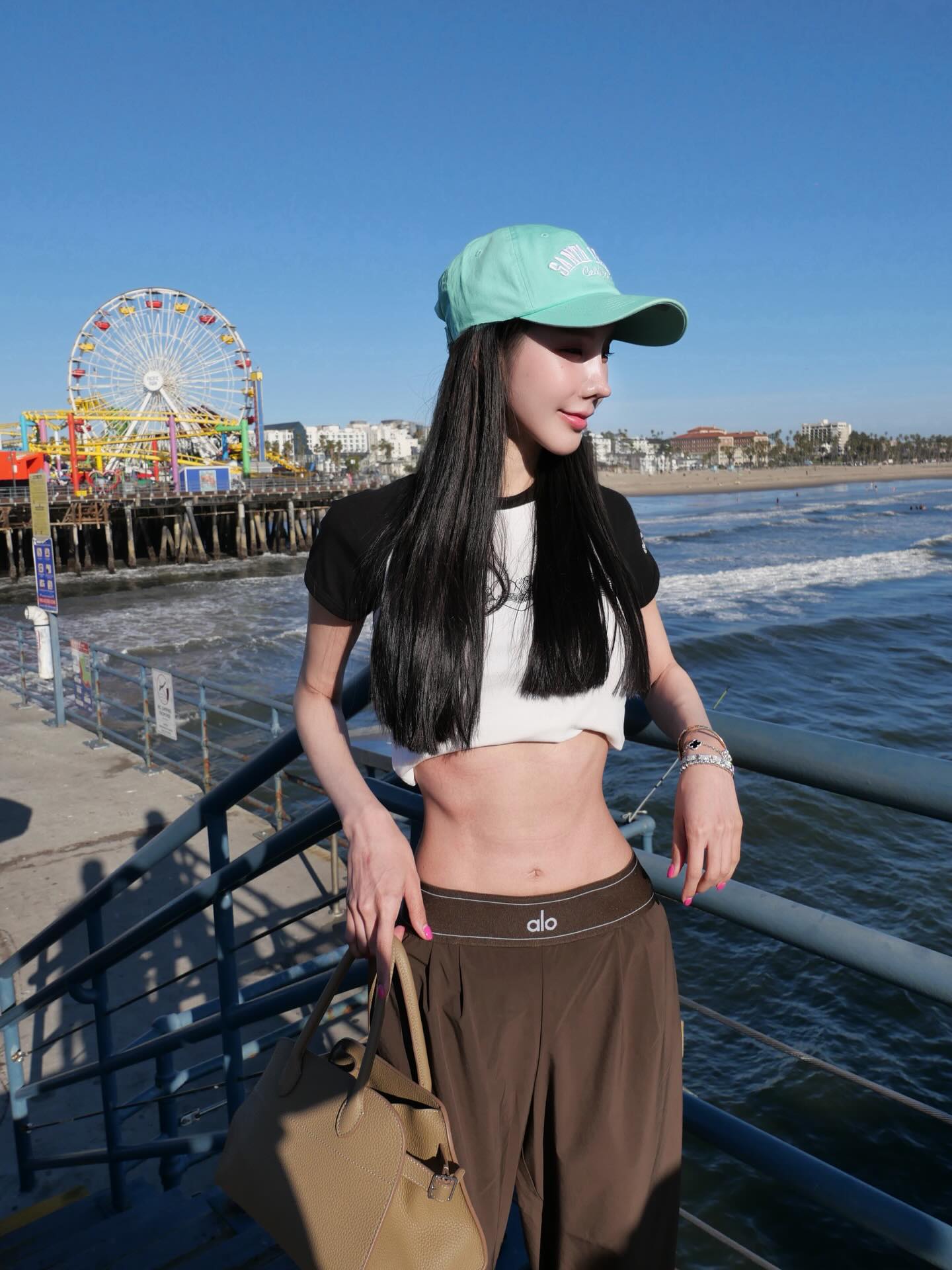 อิ๊งค์ - ภัทรานิษฐ์ วิริยะบำรุงกิจ