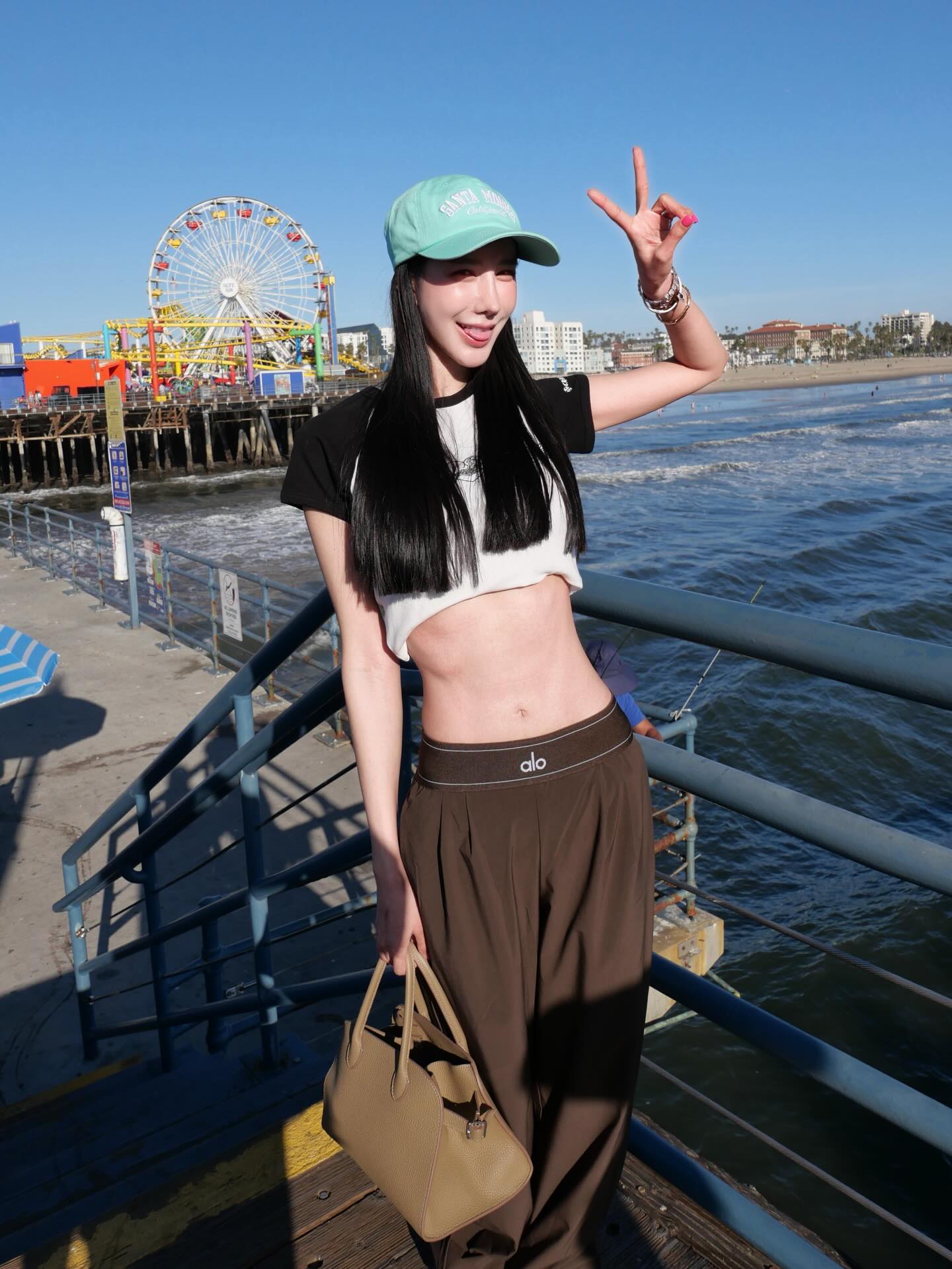 อิ๊งค์ - ภัทรานิษฐ์ วิริยะบำรุงกิจ