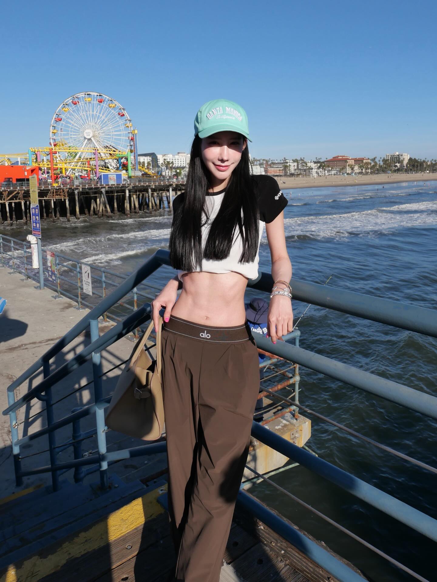 อิ๊งค์ - ภัทรานิษฐ์ วิริยะบำรุงกิจ