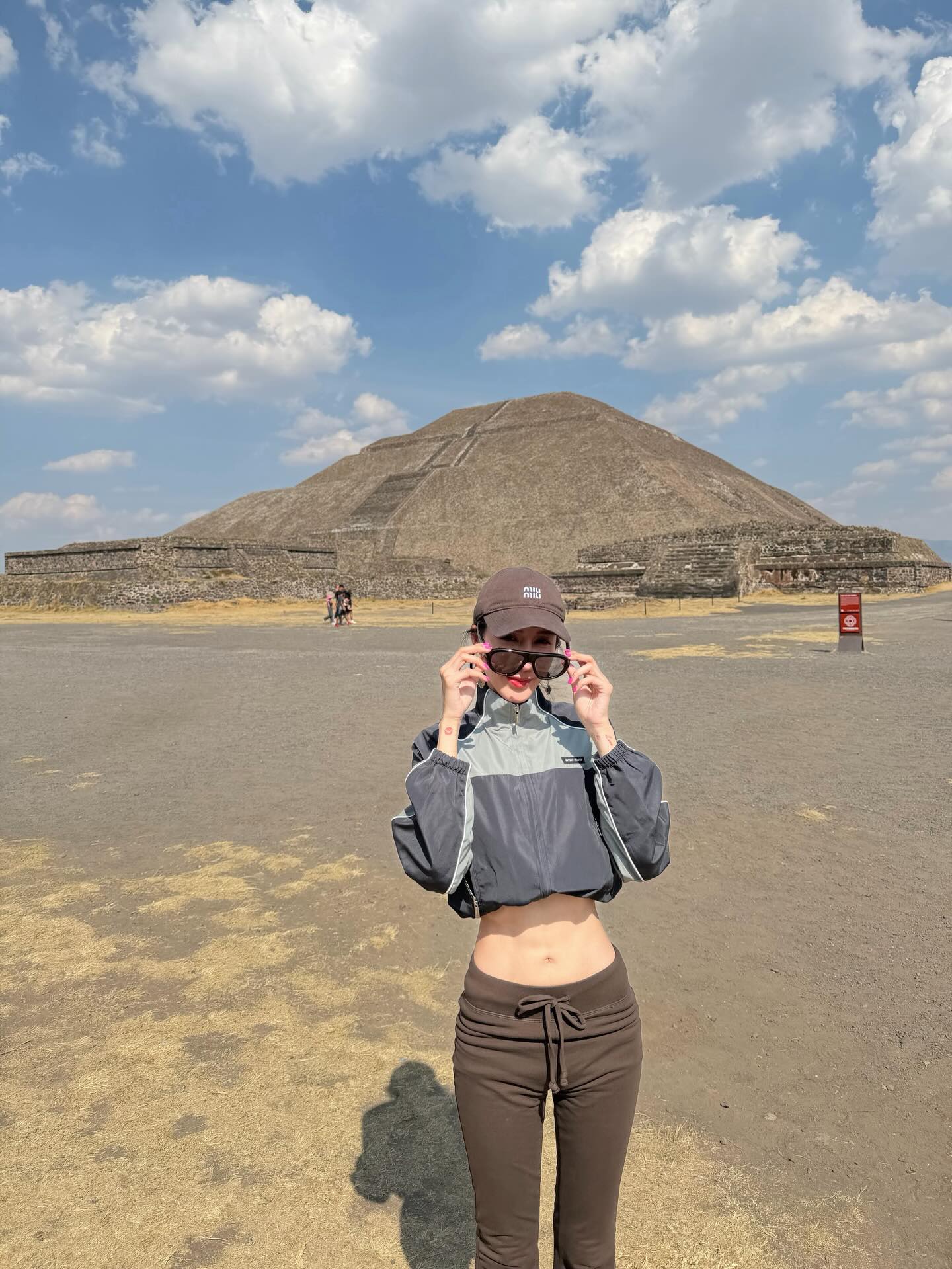 อิ๊งค์ - ภัทรานิษฐ์ วิริยะบำรุงกิจ