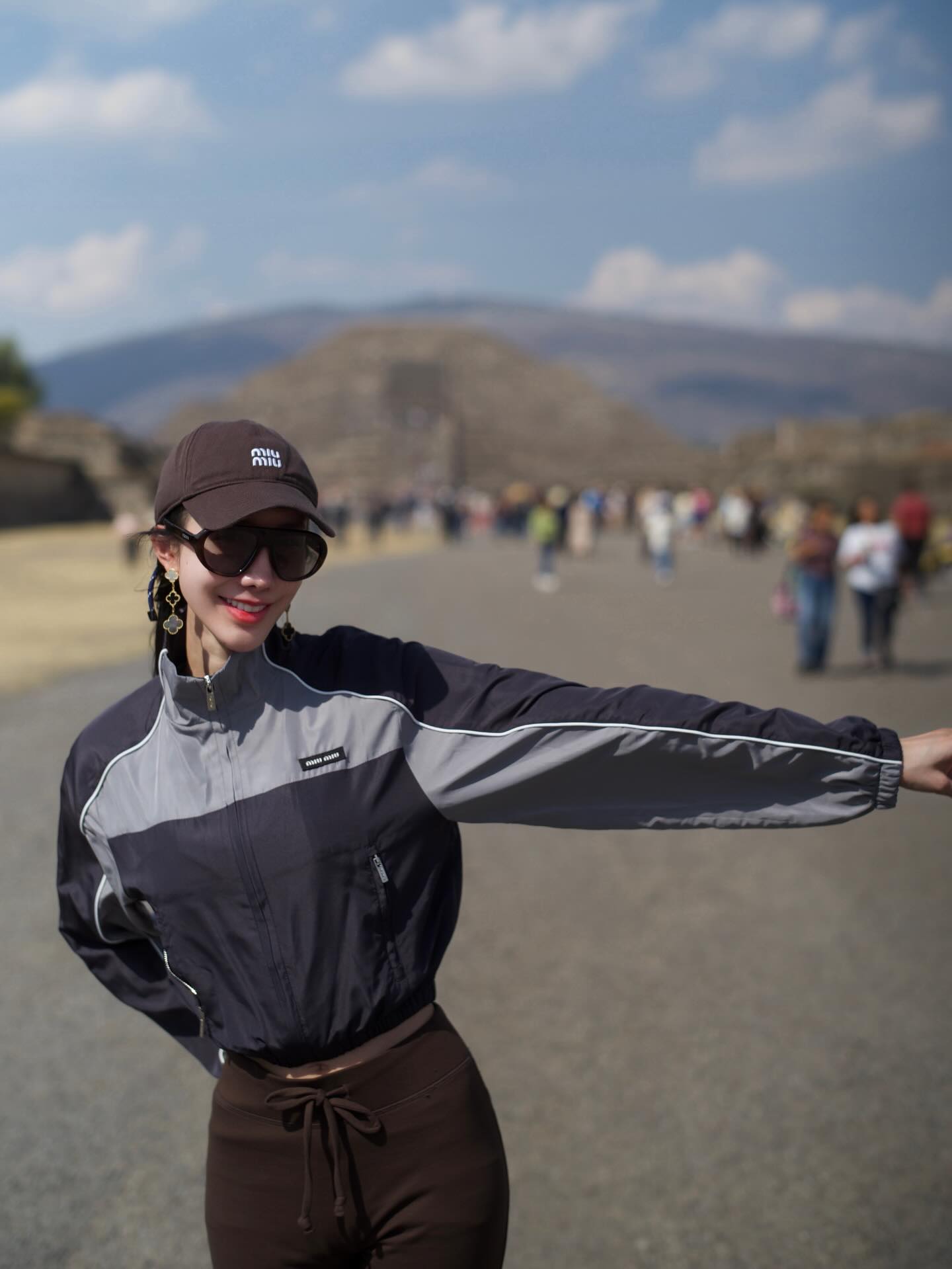 อิ๊งค์ - ภัทรานิษฐ์ วิริยะบำรุงกิจ