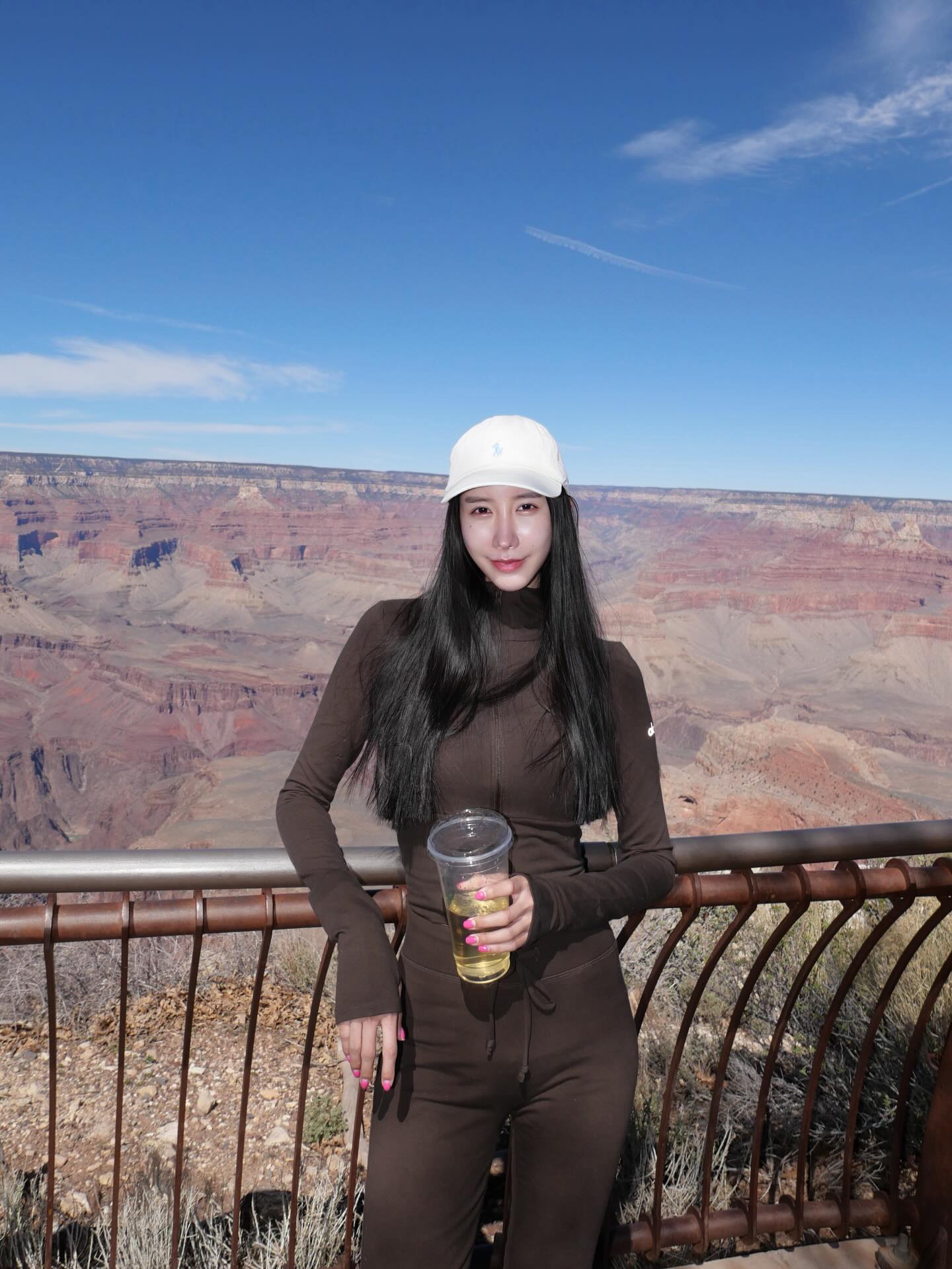 อิ๊งค์ - ภัทรานิษฐ์ วิริยะบำรุงกิจ