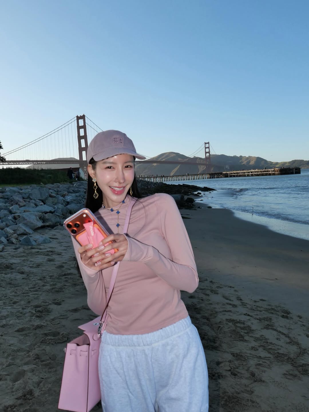 อิ๊งค์ - ภัทรานิษฐ์ วิริยะบำรุงกิจ