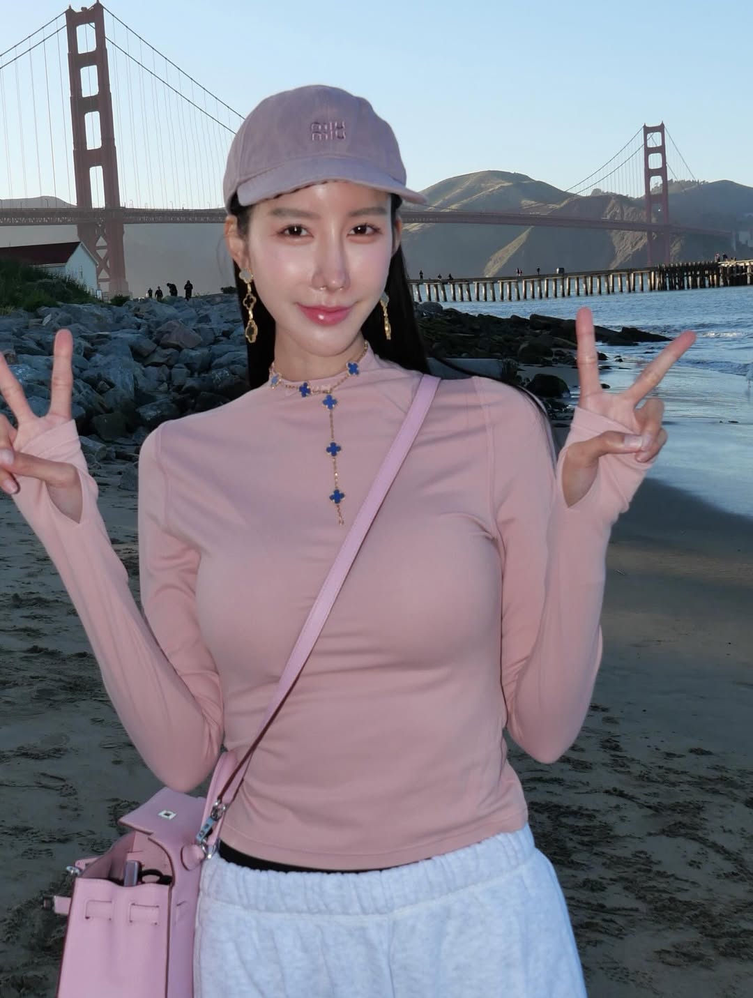 อิ๊งค์ - ภัทรานิษฐ์ วิริยะบำรุงกิจ