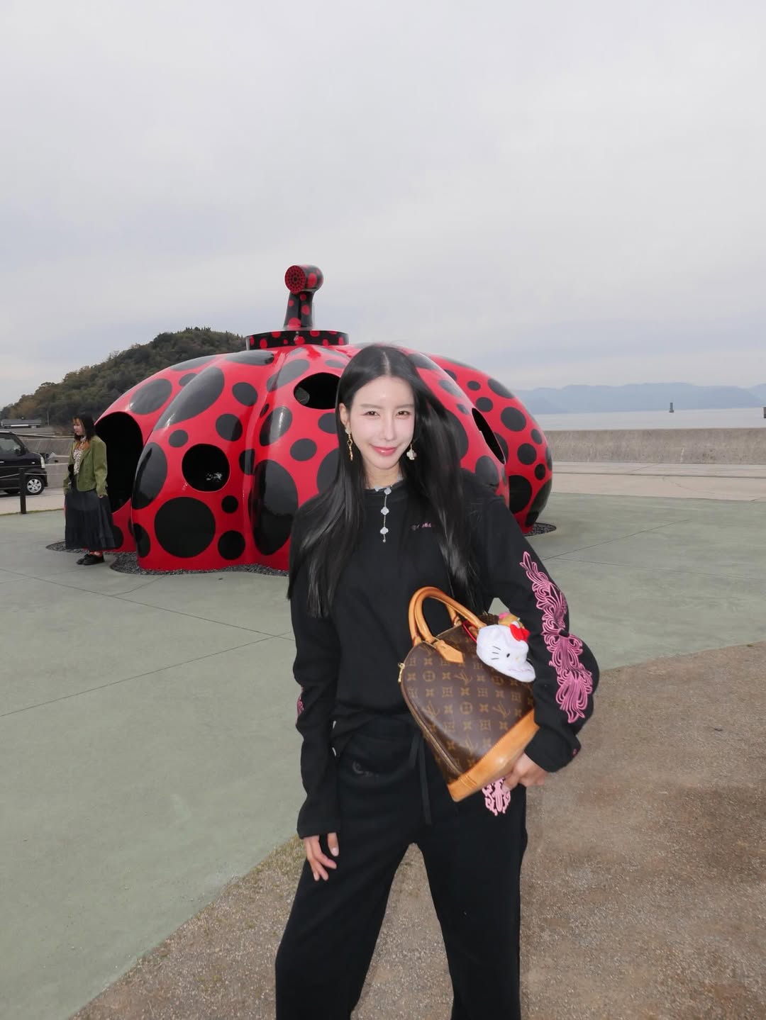 อิ๊งค์ - ภัทรานิษฐ์ วิริยะบำรุงกิจ