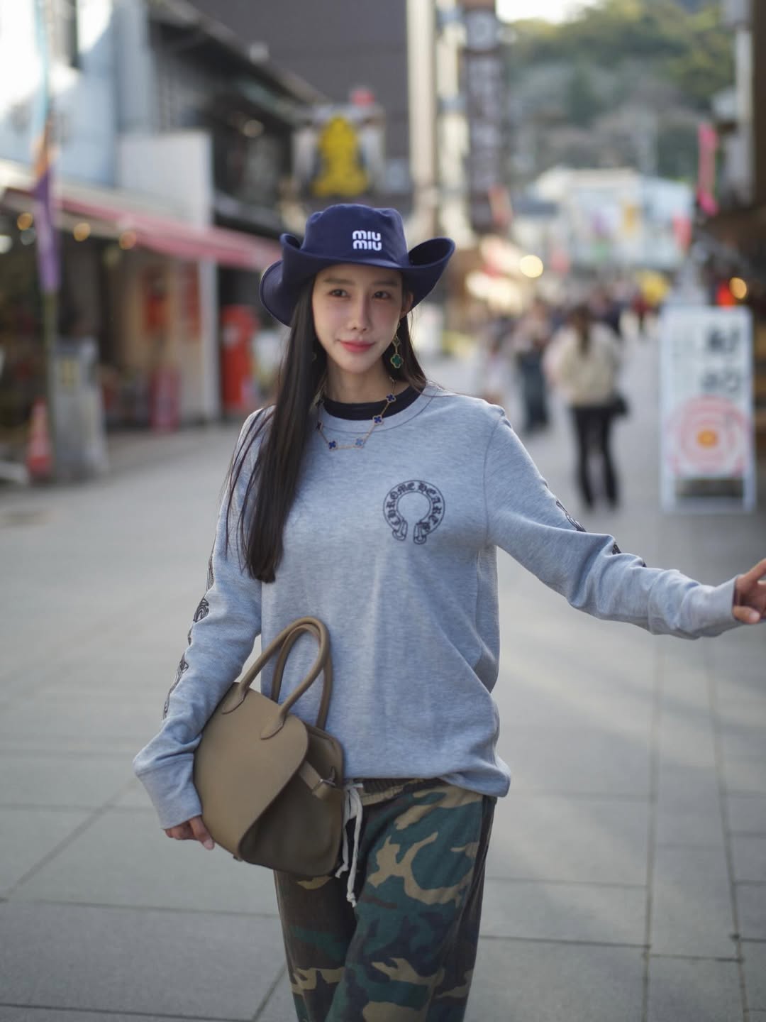 อิ๊งค์ - ภัทรานิษฐ์ วิริยะบำรุงกิจ