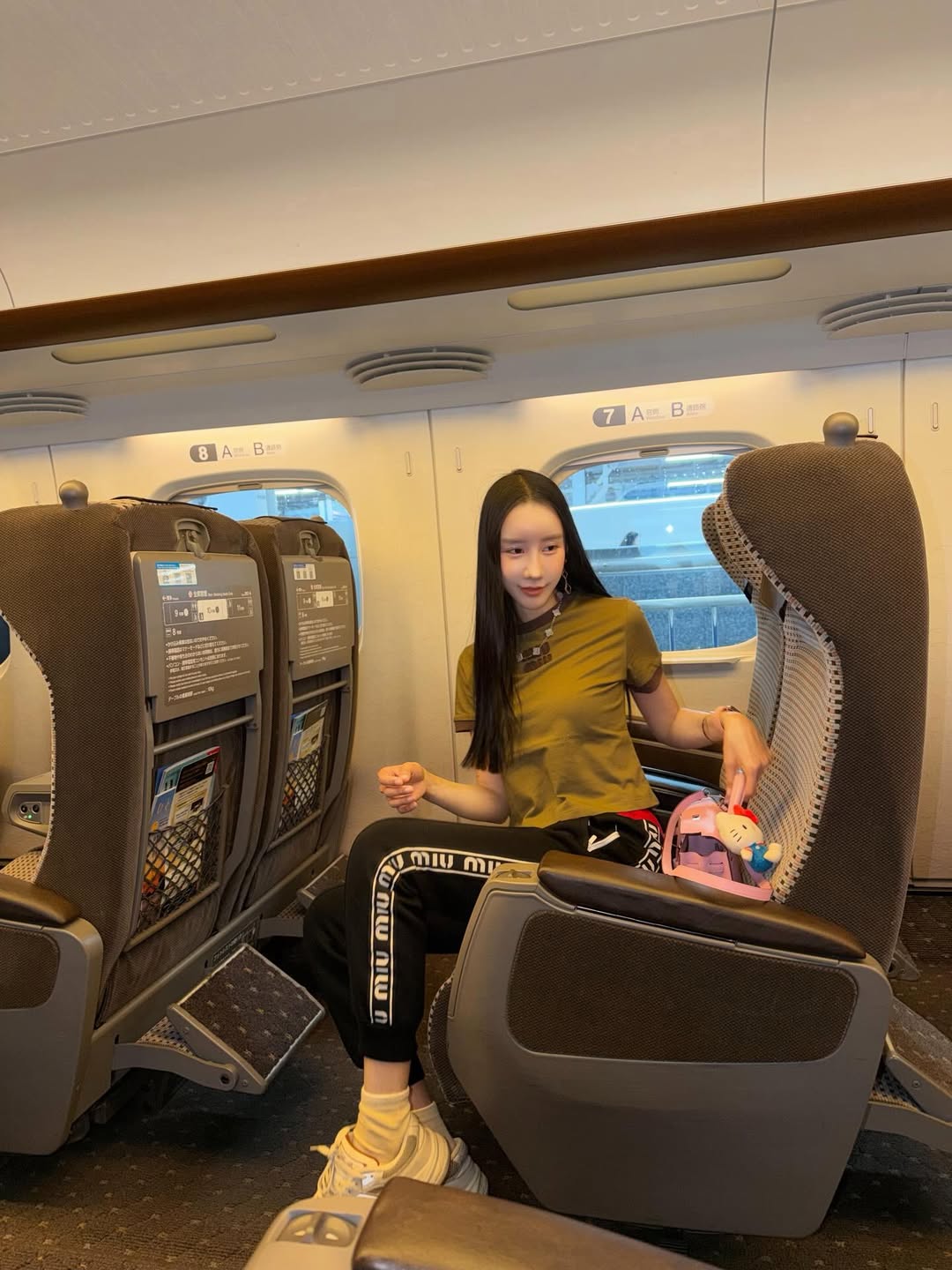 อิ๊งค์ - ภัทรานิษฐ์ วิริยะบำรุงกิจ