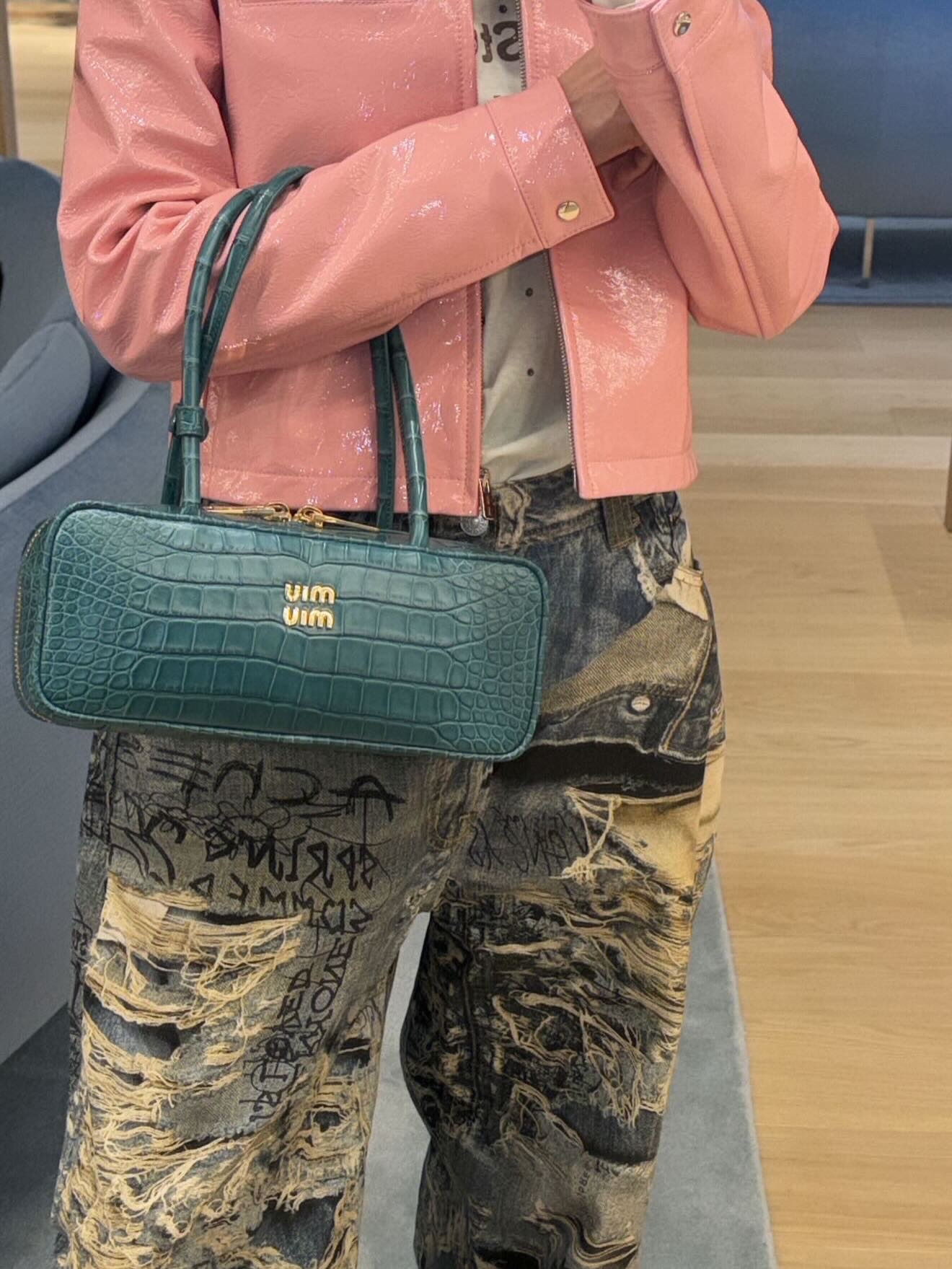 อิ๊งค์ - ภัทรานิษฐ์ วิริยะบำรุงกิจ