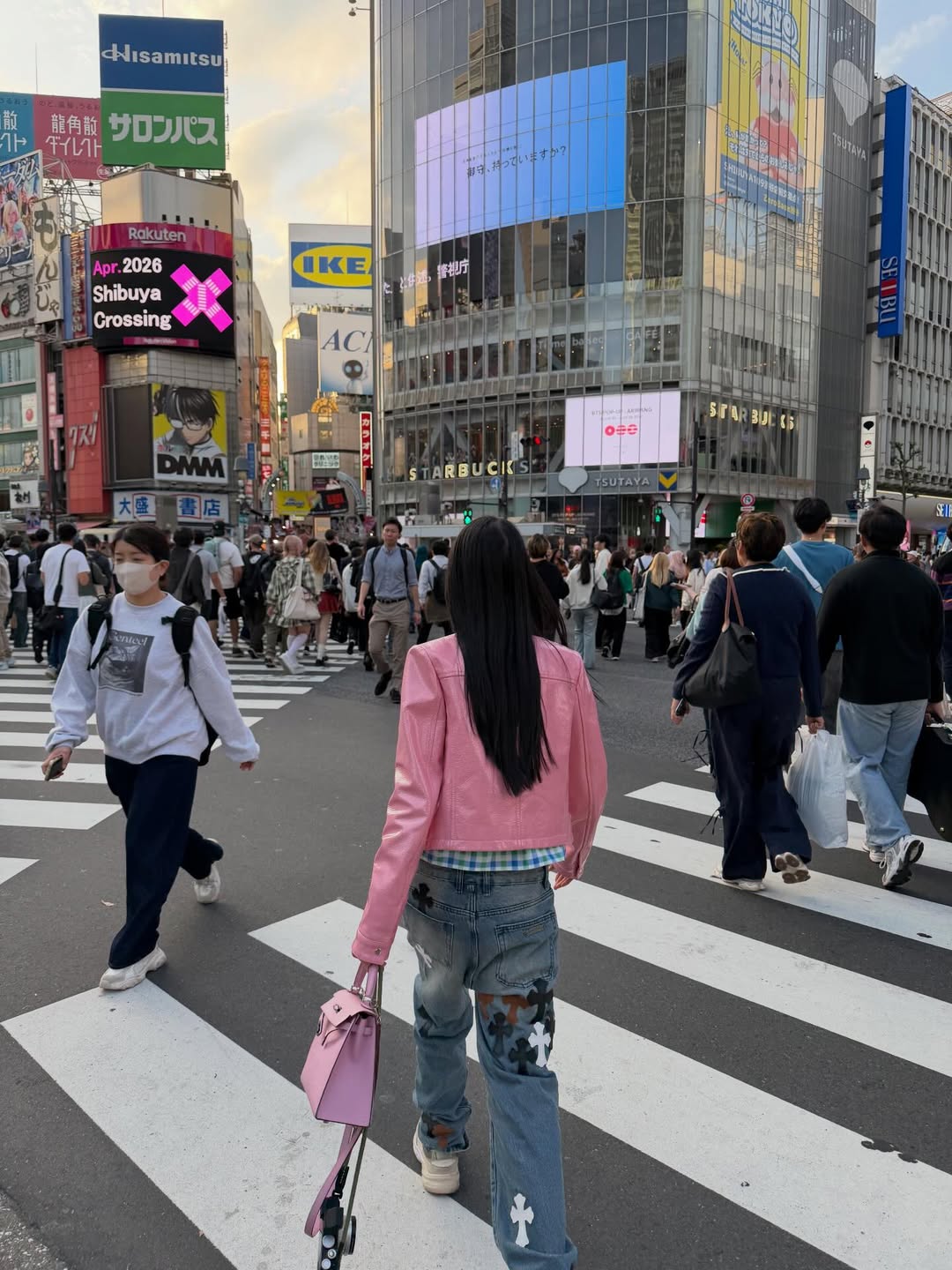 อิ๊งค์ - ภัทรานิษฐ์ วิริยะบำรุงกิจ