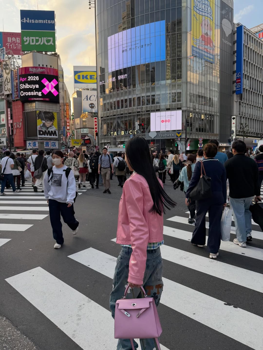 อิ๊งค์ - ภัทรานิษฐ์ วิริยะบำรุงกิจ