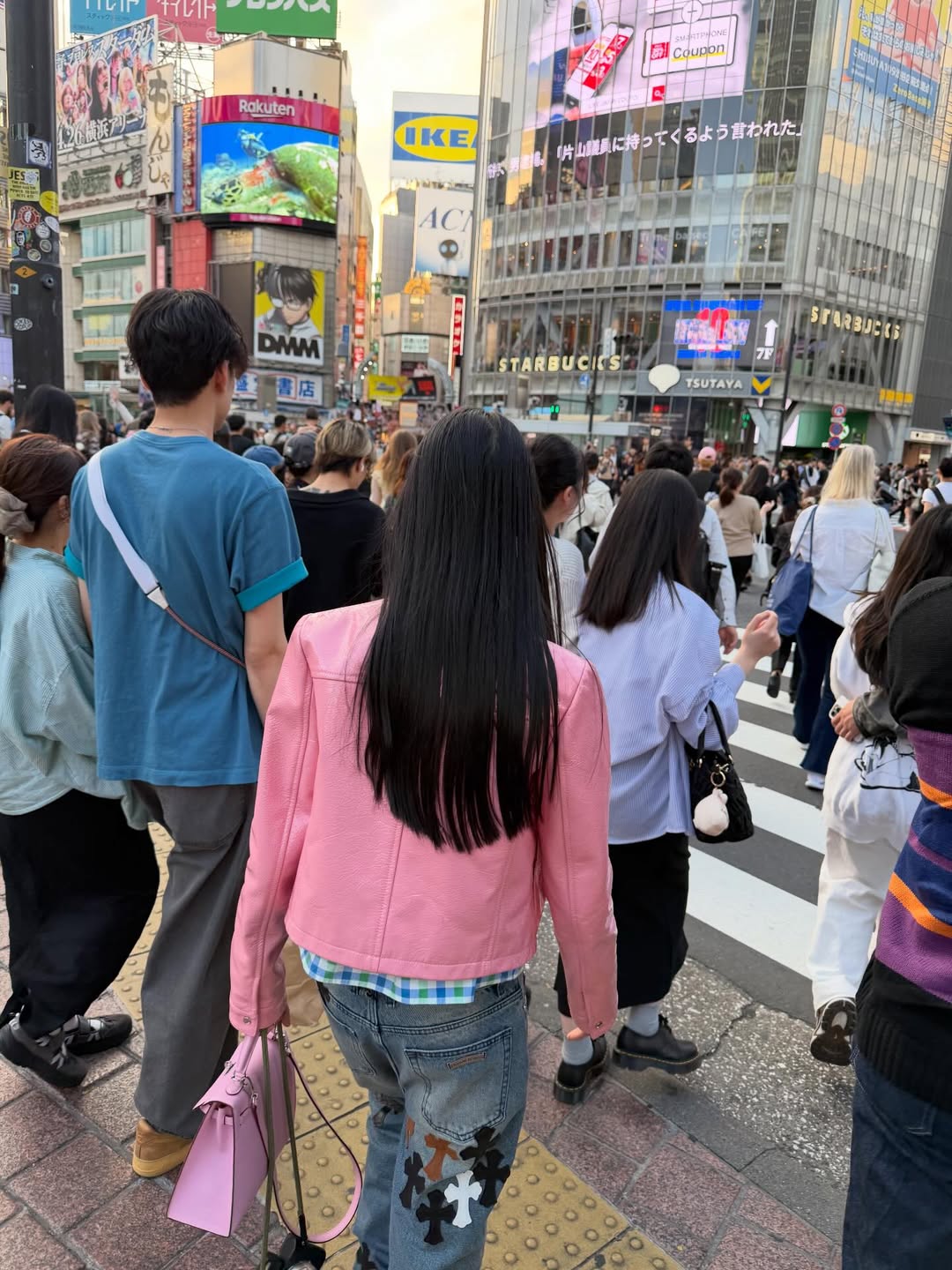 อิ๊งค์ - ภัทรานิษฐ์ วิริยะบำรุงกิจ