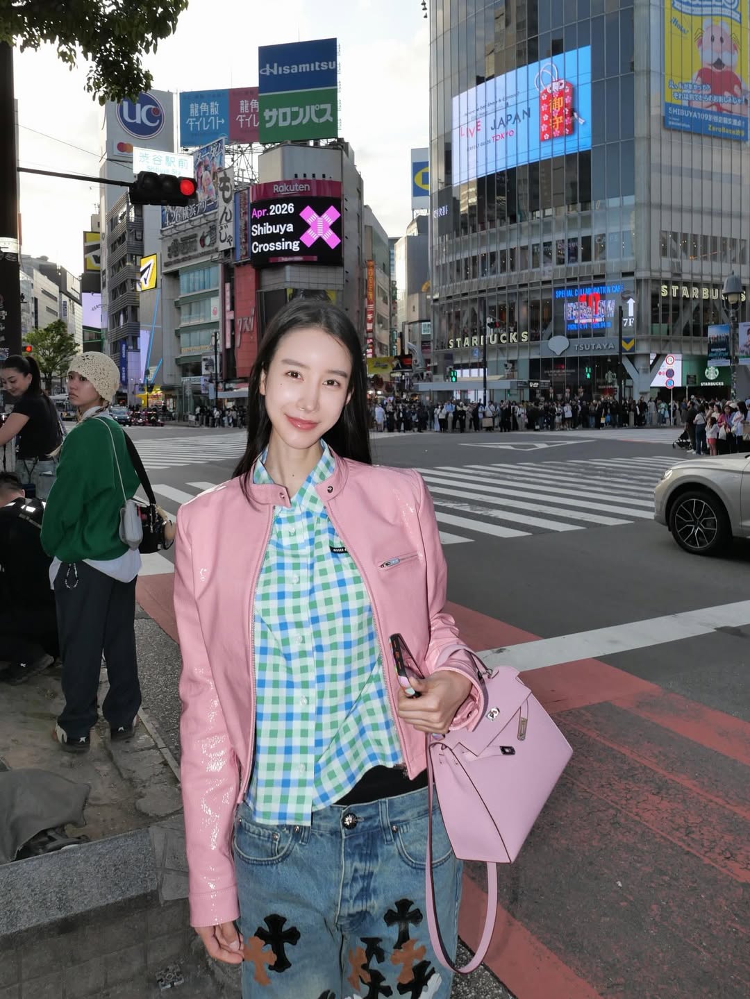 อิ๊งค์ - ภัทรานิษฐ์ วิริยะบำรุงกิจ