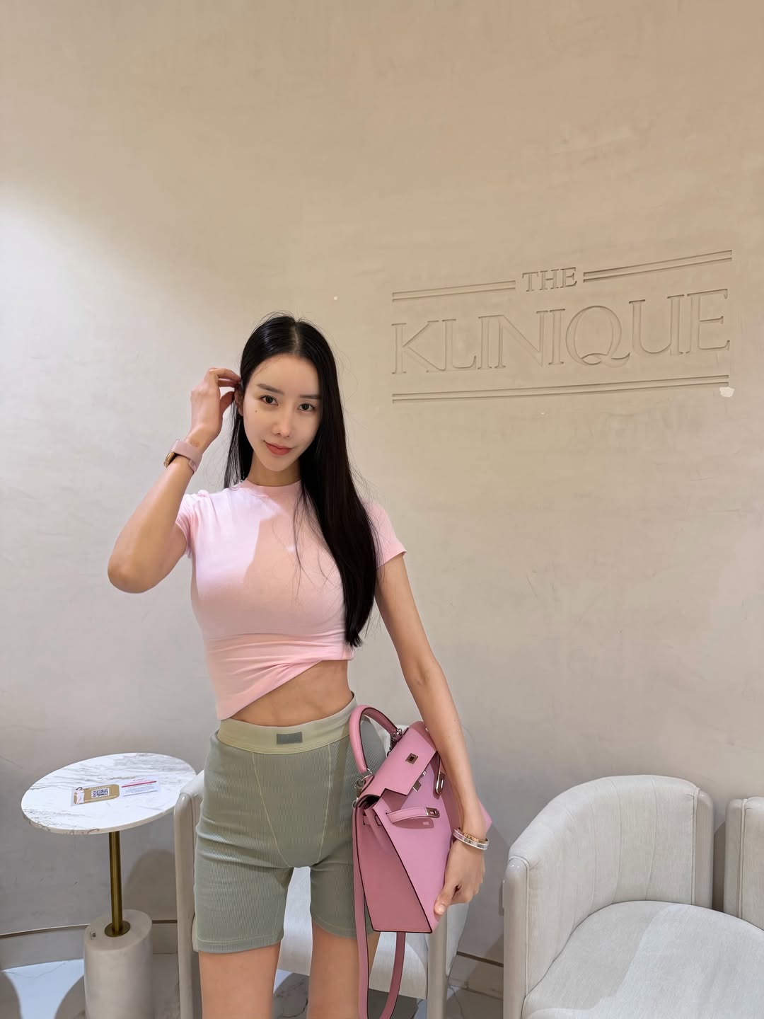 อิ๊งค์ - ภัทรานิษฐ์ วิริยะบำรุงกิจ