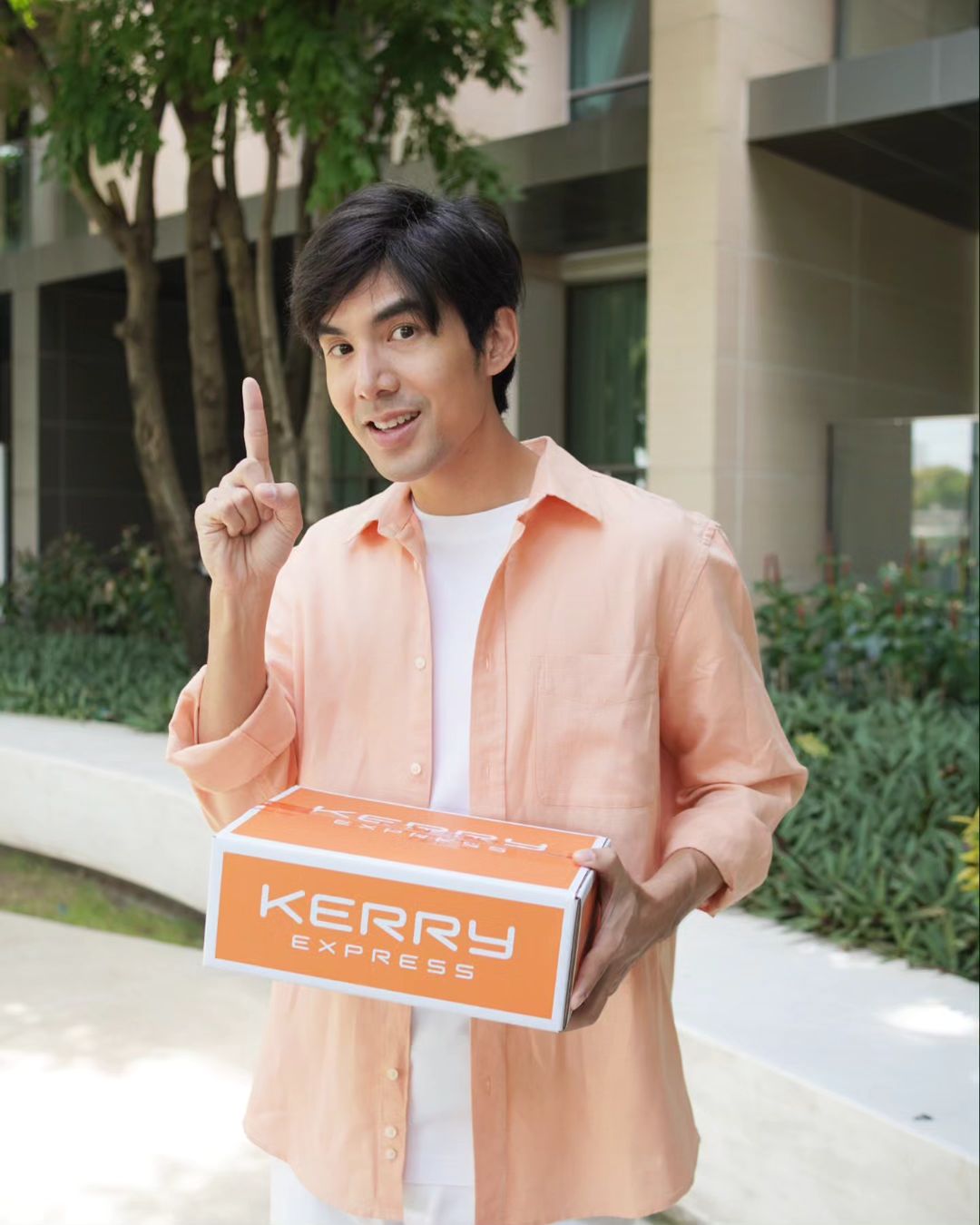 เต๋อ - ฉันทวิชช์ ธนะเสวี