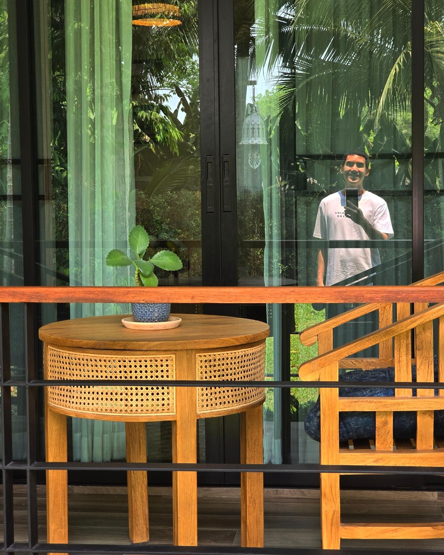 เต๋อ - ฉันทวิชช์ ธนะเสวี