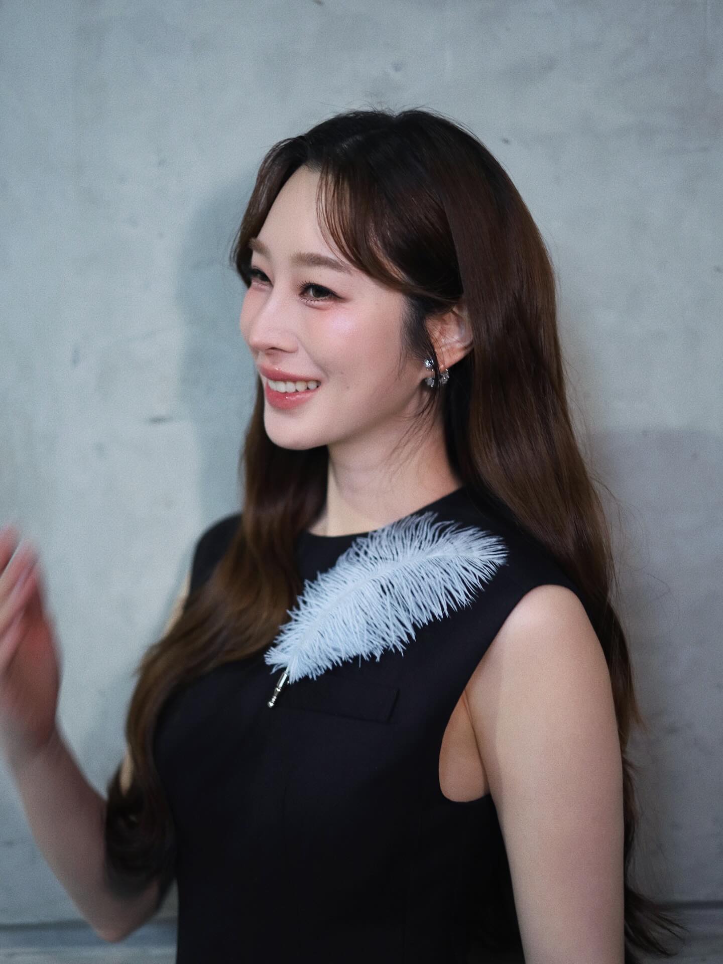 ฐิสา - วริฏฐิสา ลิ้มธรรมมหิศร