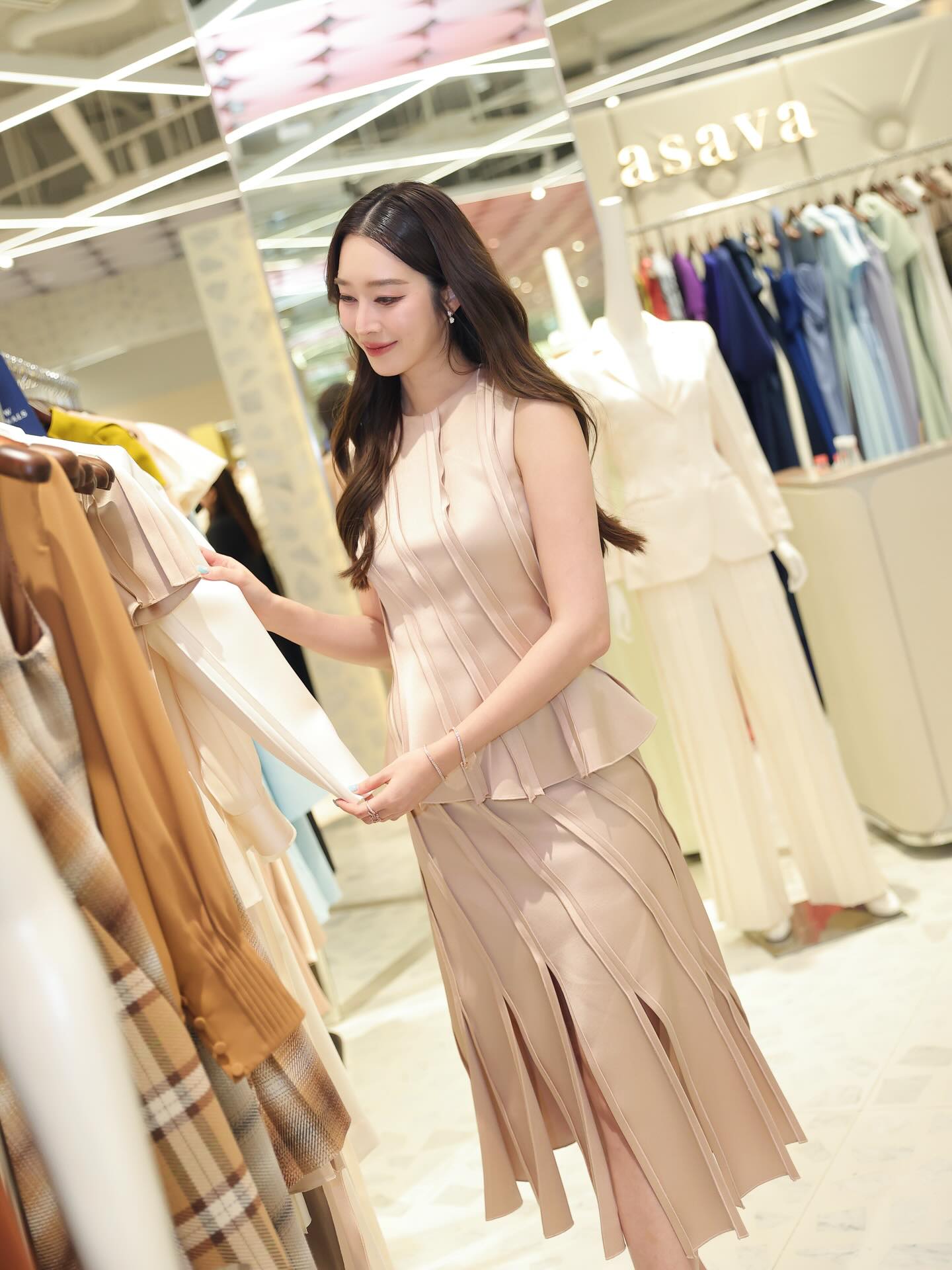 ฐิสา - วริฏฐิสา ลิ้มธรรมมหิศร