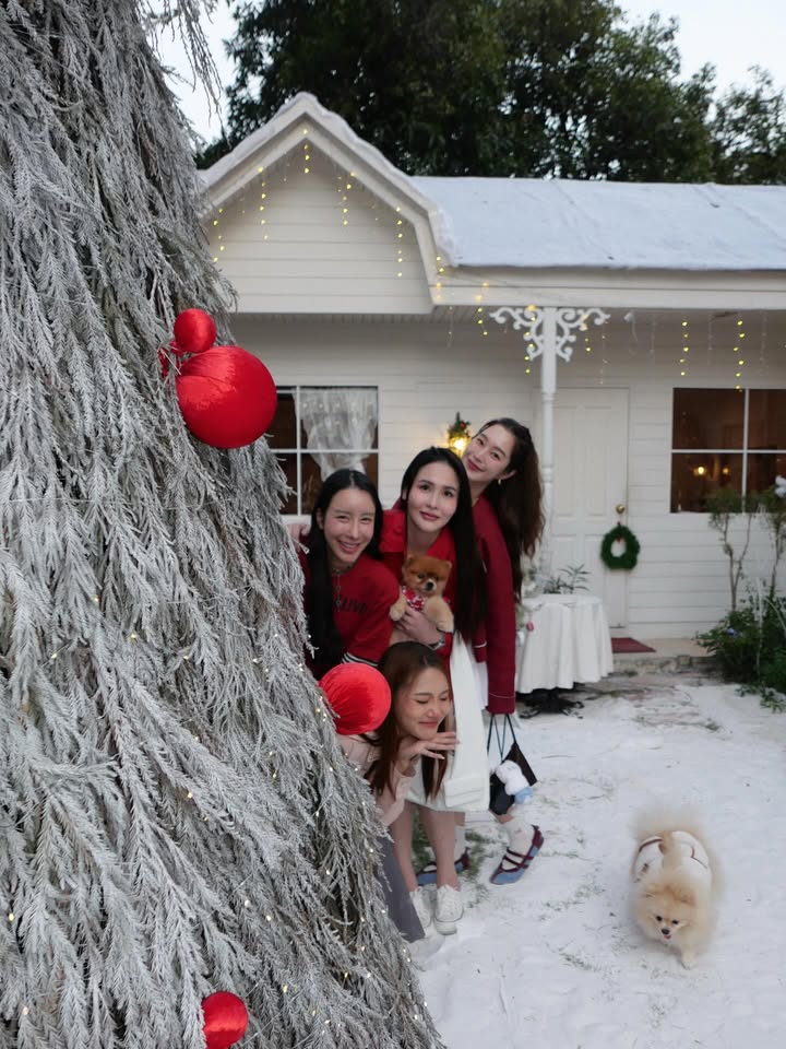 ฐิสา - วริฏฐิสา ลิ้มธรรมมหิศร