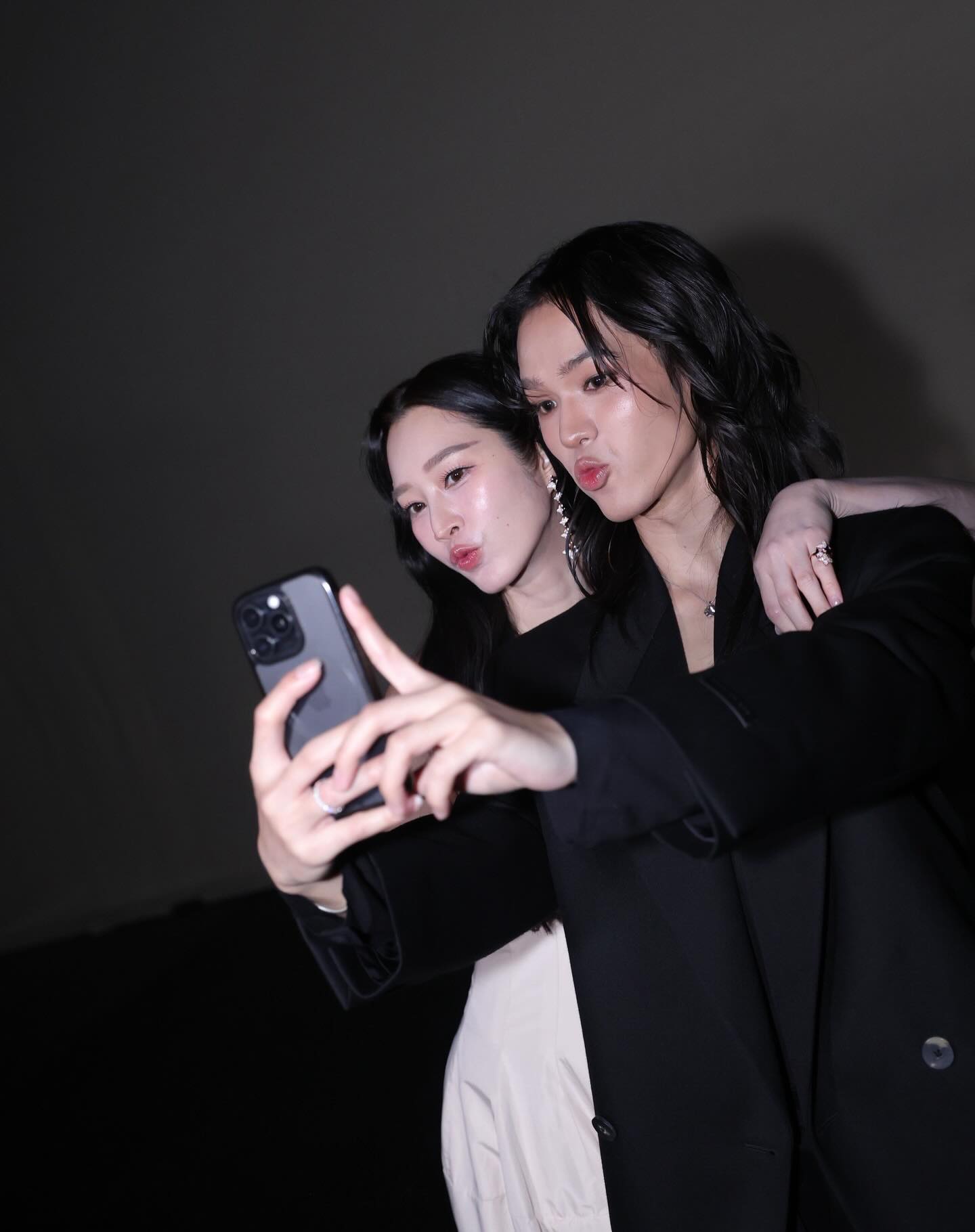 ฐิสา - วริฏฐิสา ลิ้มธรรมมหิศร