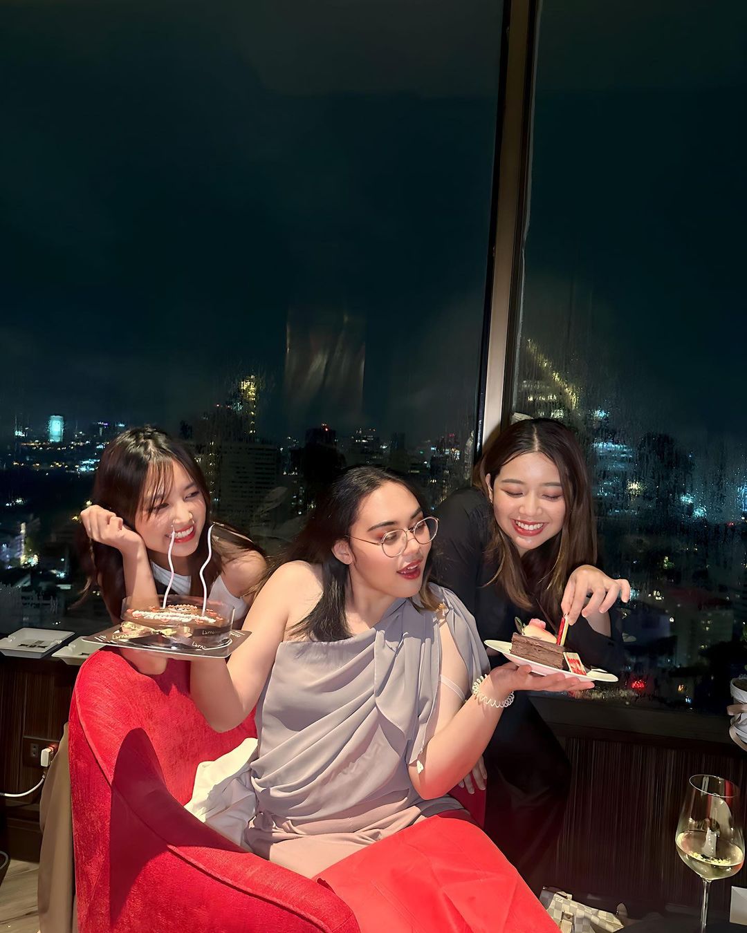 แคน - นายิกา ศรีเนียน