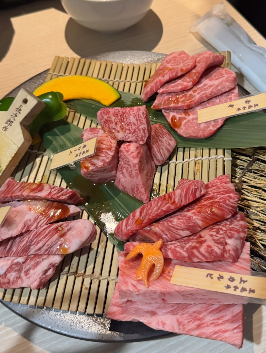 แคน - นายิกา ศรีเนียน