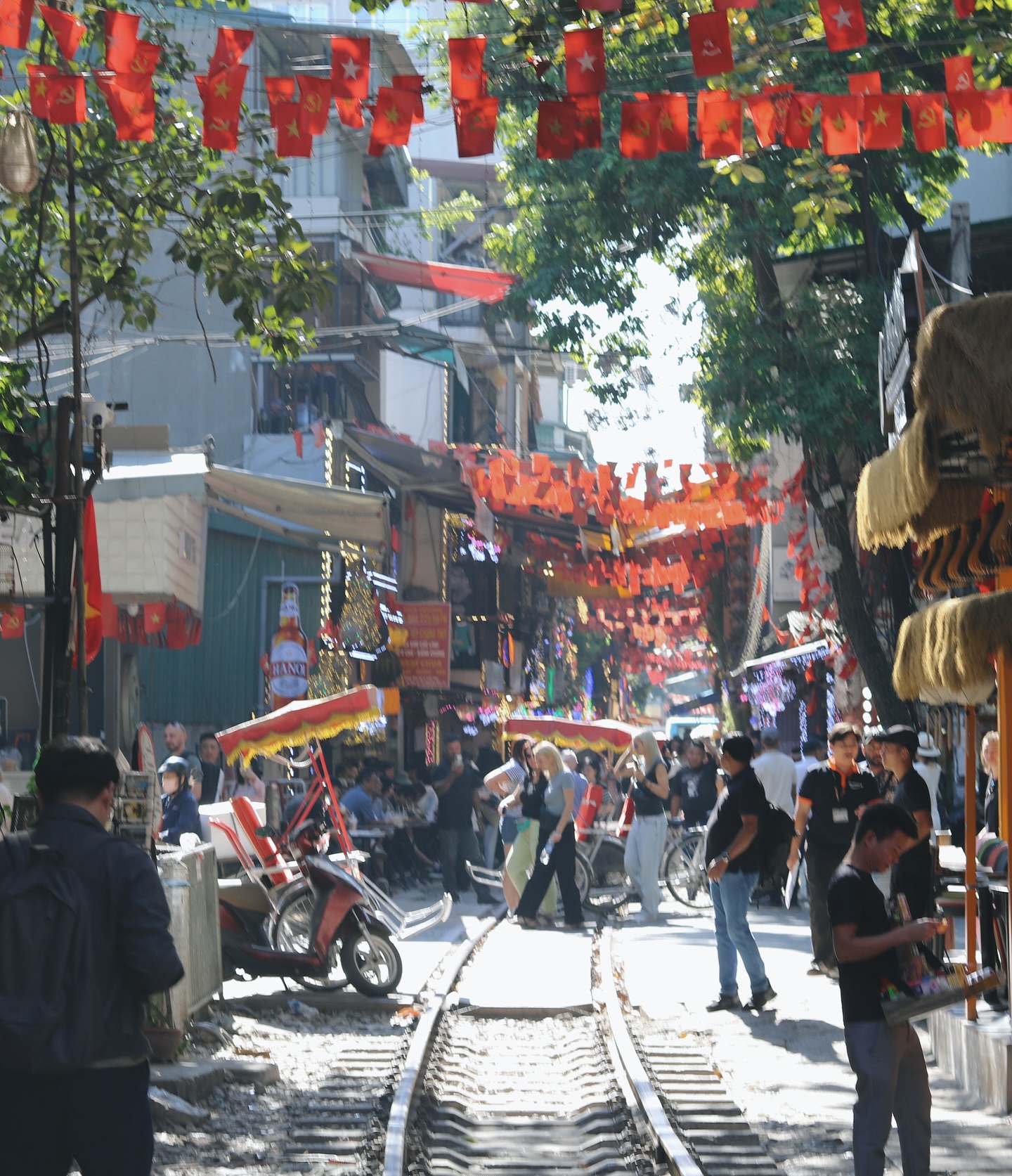 แคน - นายิกา ศรีเนียน