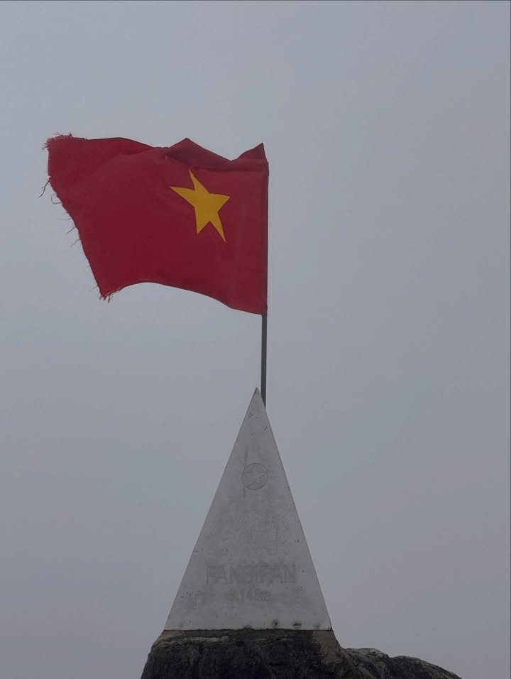 แคน - นายิกา ศรีเนียน