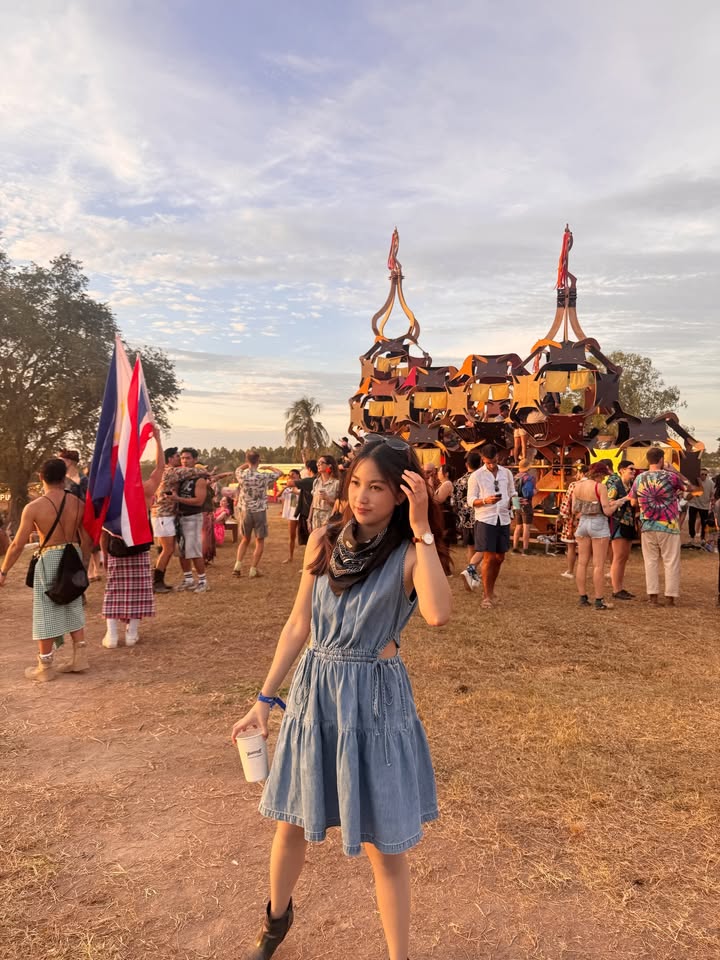 แคน - นายิกา ศรีเนียน