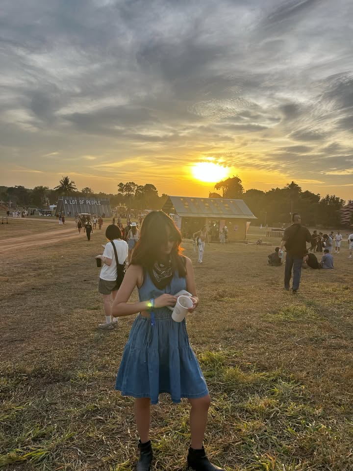 แคน - นายิกา ศรีเนียน