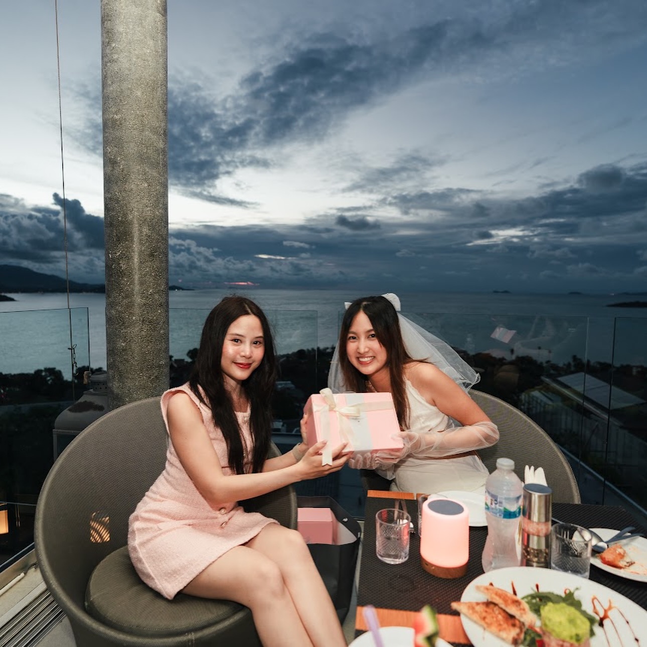 แคน - นายิกา ศรีเนียน