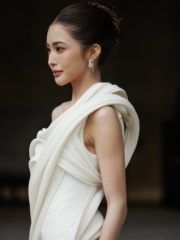 มายด์ - ลภัสลัล จิรเวชสุนทรกุล