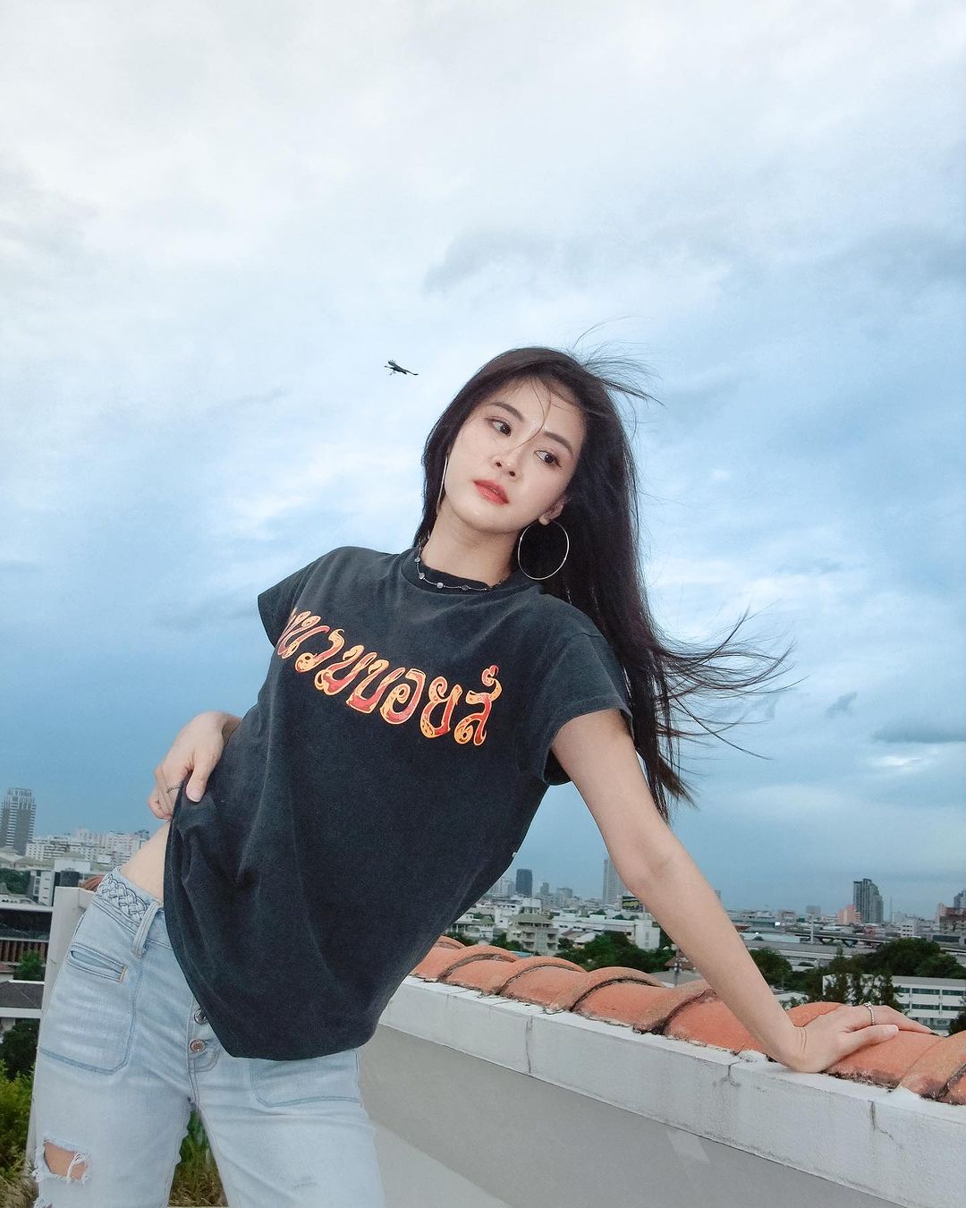 แพรว - เฌอมาวีร์ สุวรรณภานุโชค