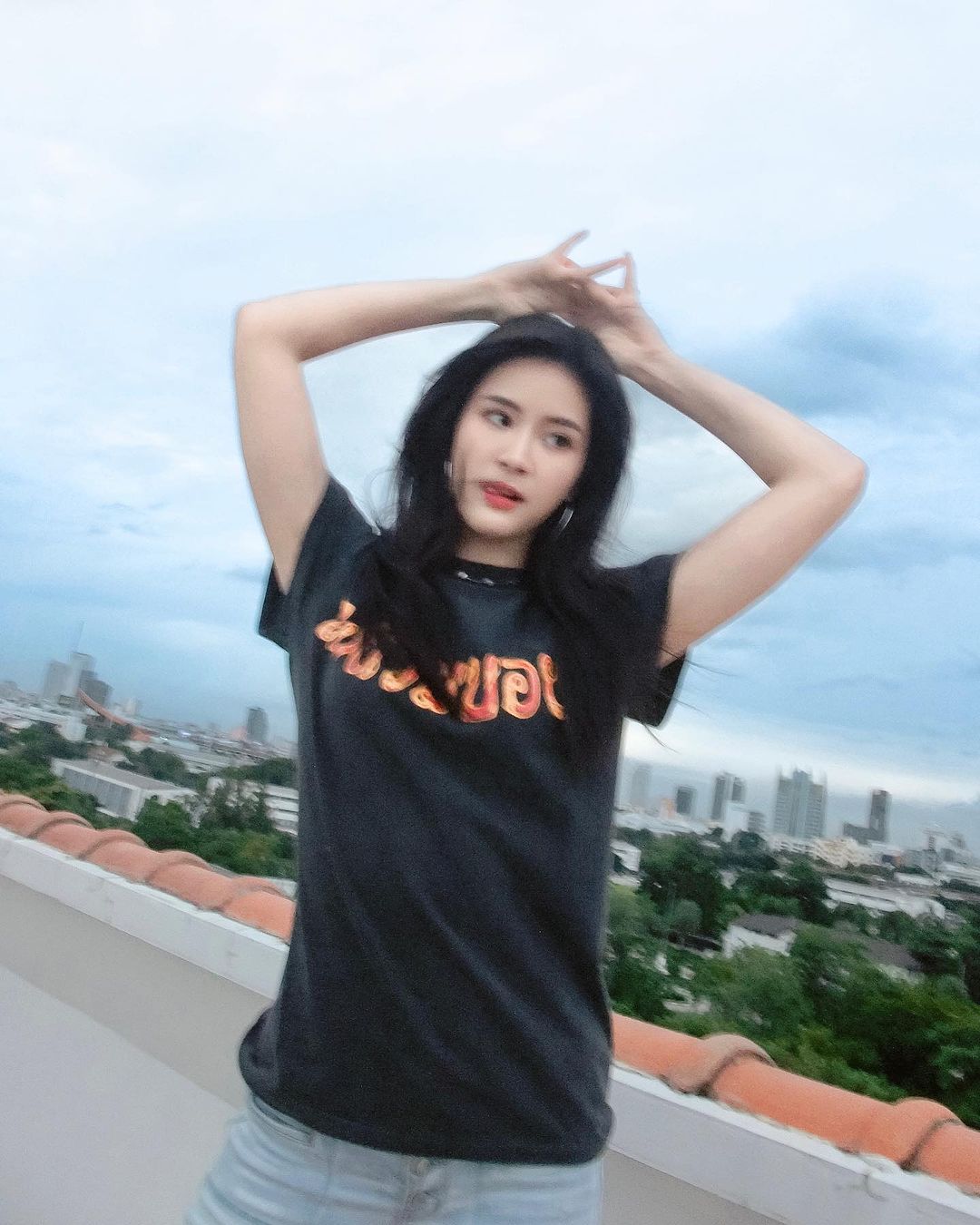 แพรว - เฌอมาวีร์ สุวรรณภานุโชค