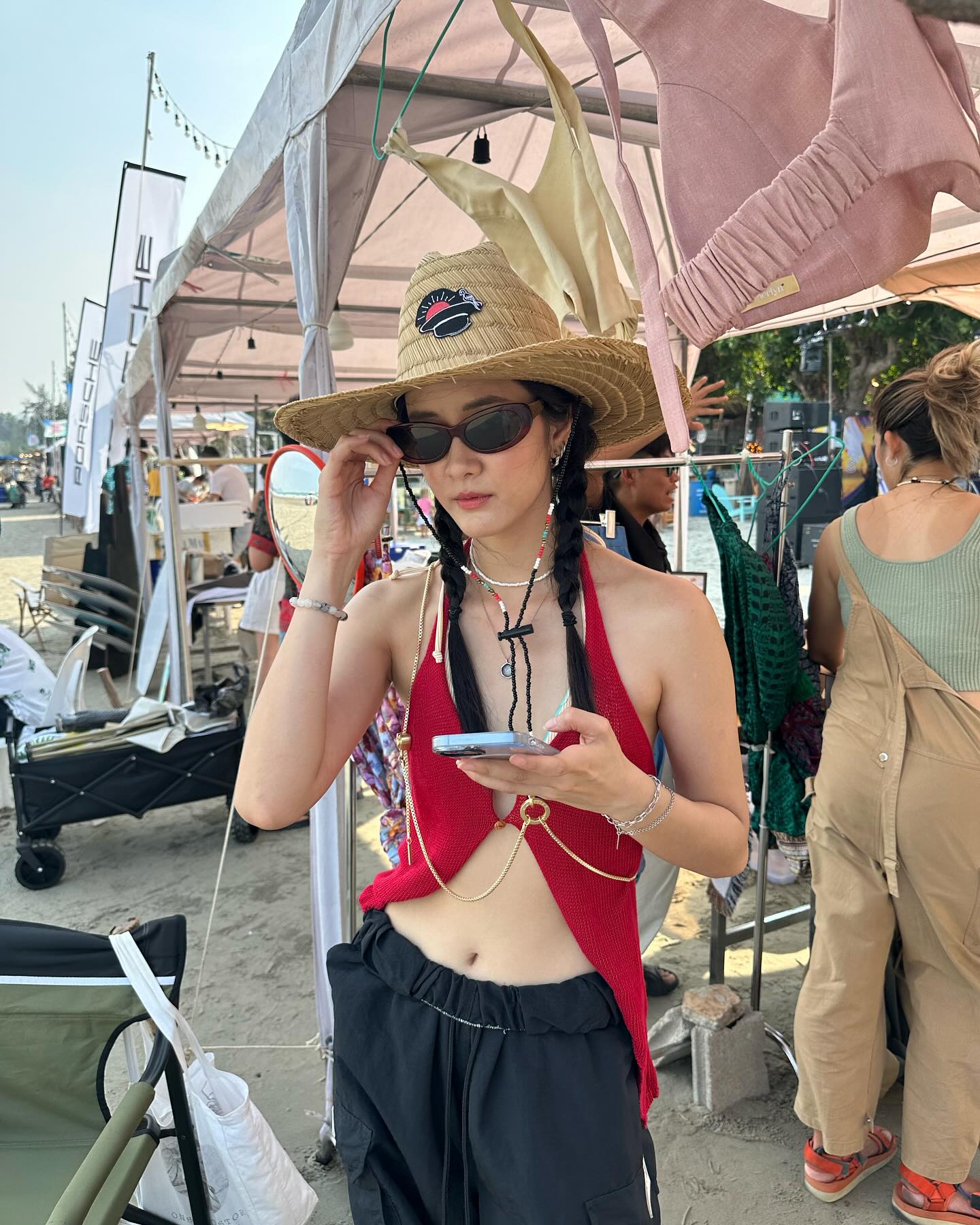 แพรว - เฌอมาวีร์ สุวรรณภานุโชค
