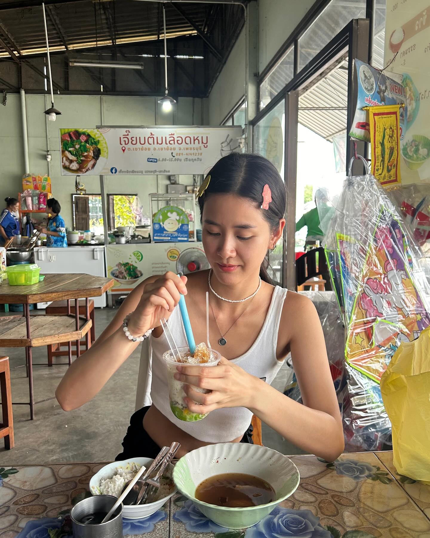 แพรว - เฌอมาวีร์ สุวรรณภานุโชค