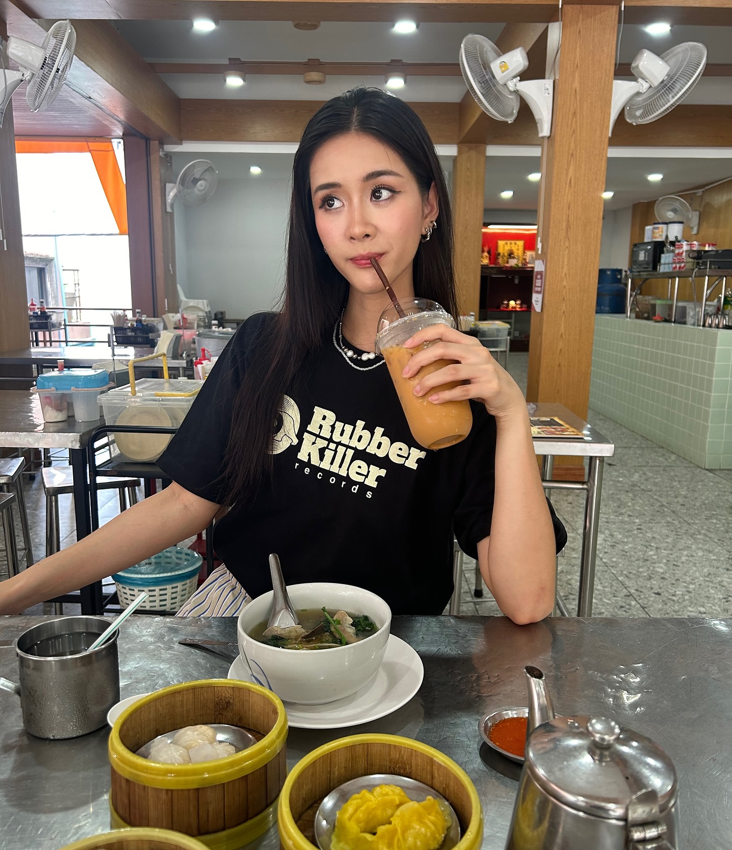 แพรว - เฌอมาวีร์ สุวรรณภานุโชค