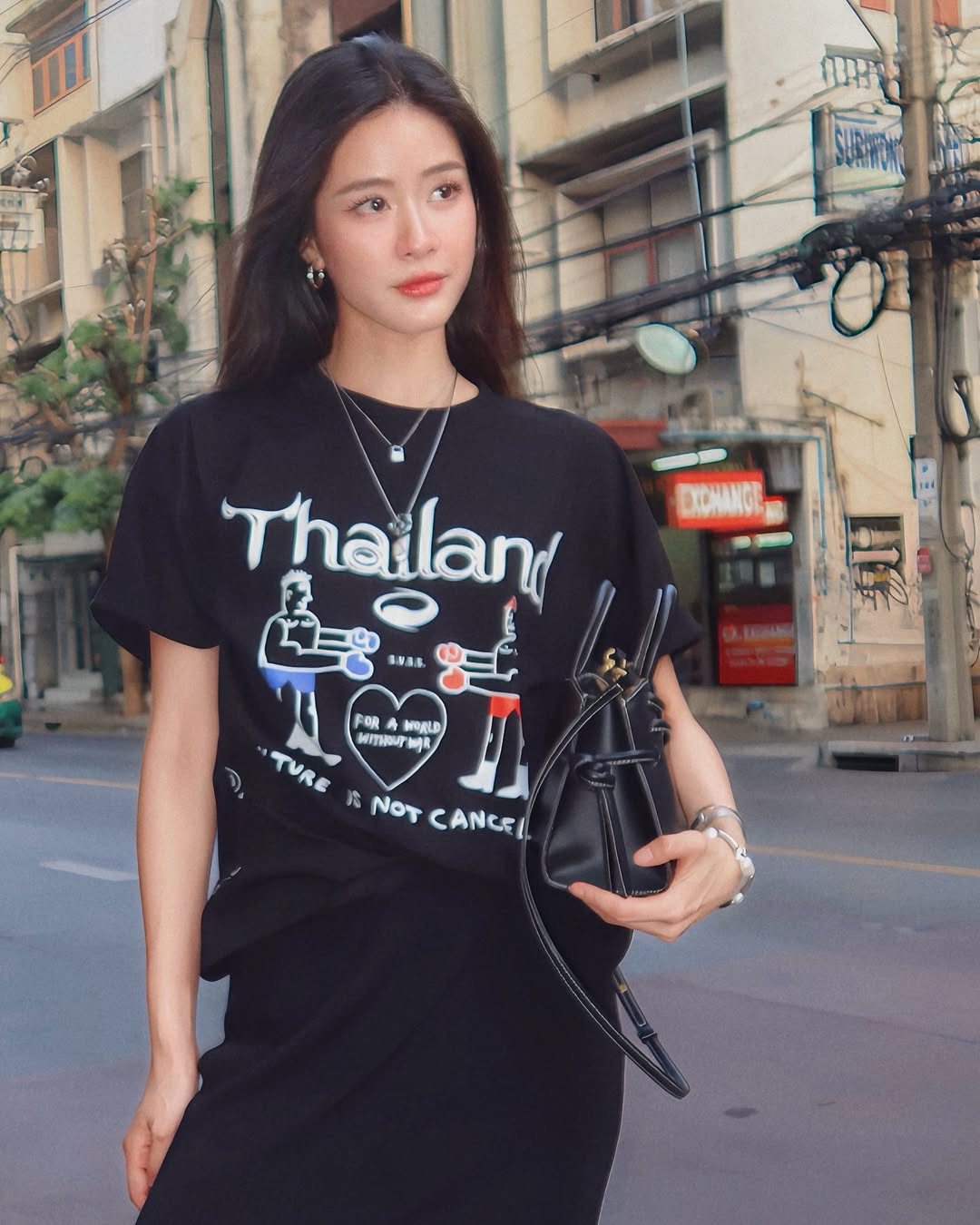 แพรว - เฌอมาวีร์ สุวรรณภานุโชค