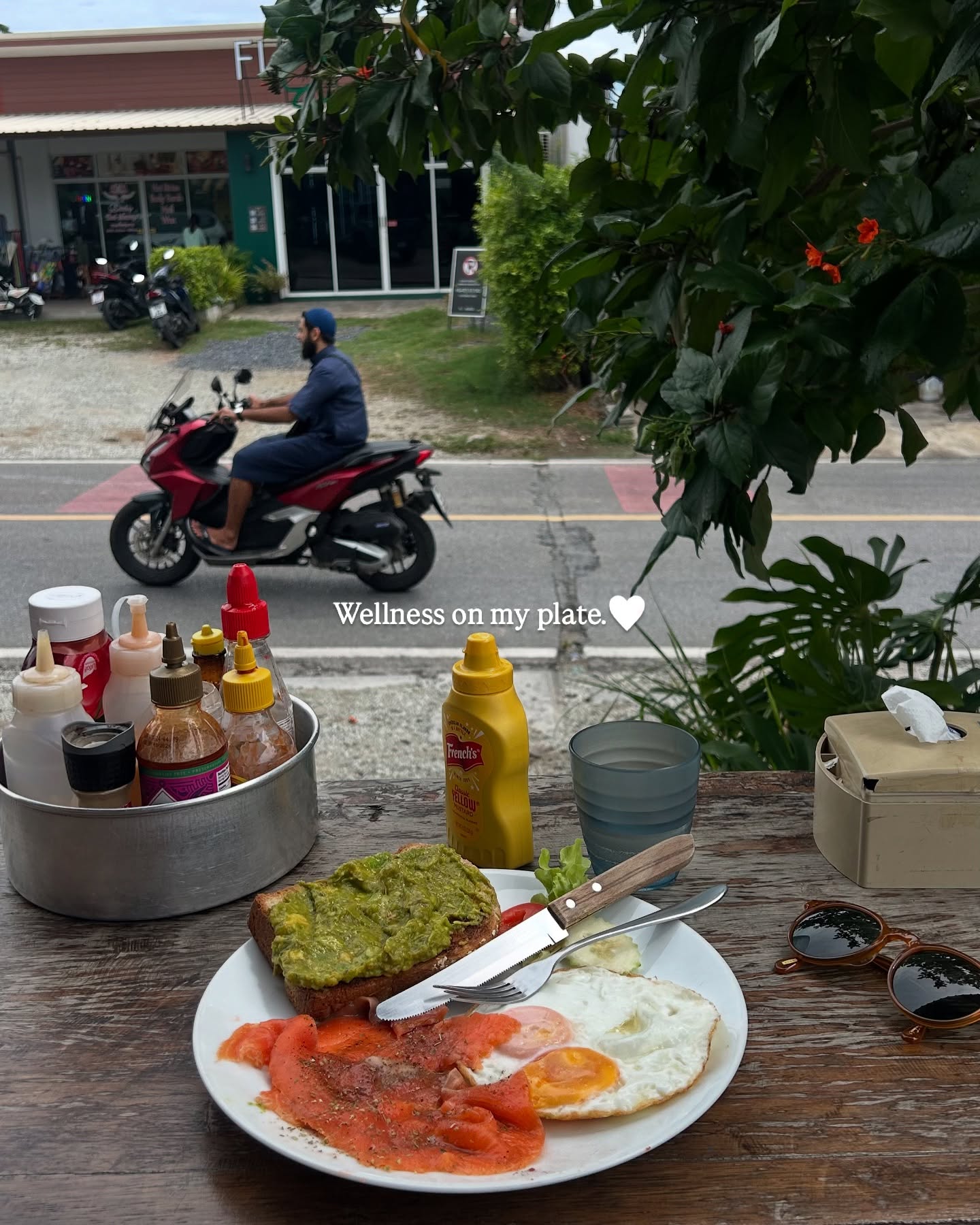 แพรว - เฌอมาวีร์ สุวรรณภานุโชค