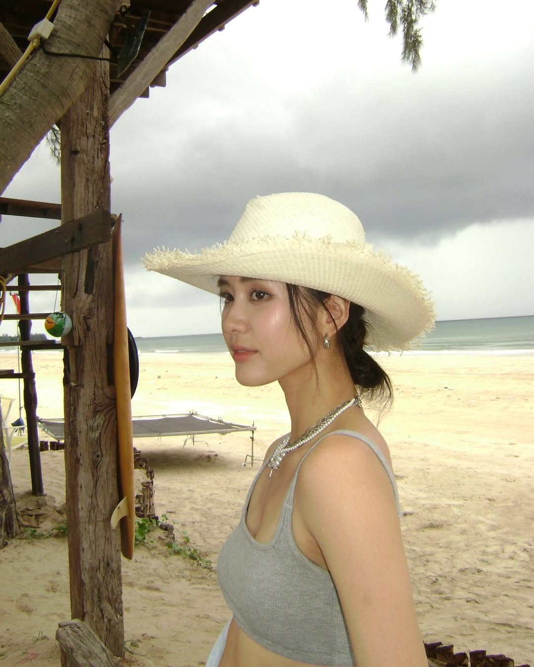 แพรว - เฌอมาวีร์ สุวรรณภานุโชค