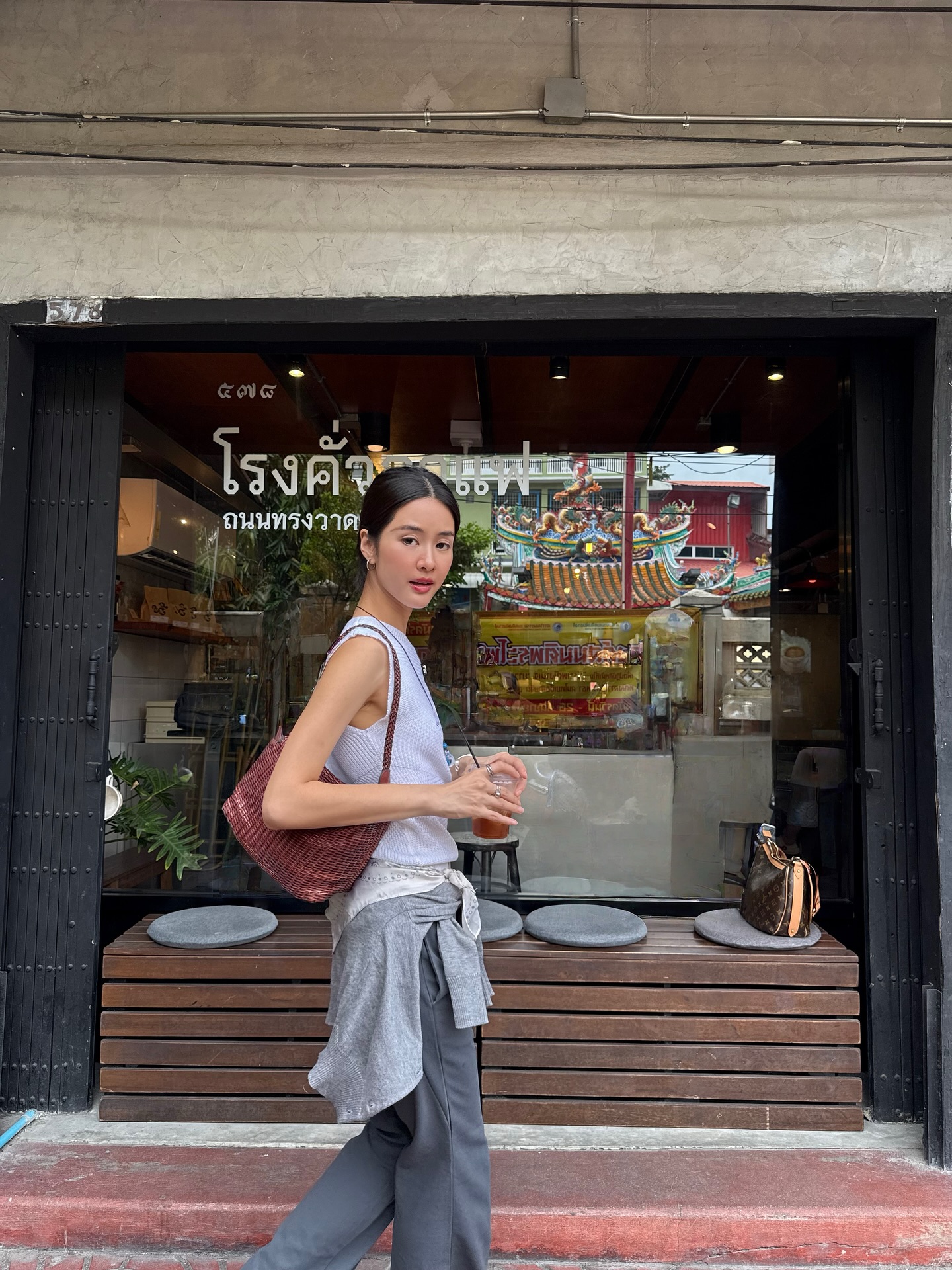 แพรว - เฌอมาวีร์ สุวรรณภานุโชค