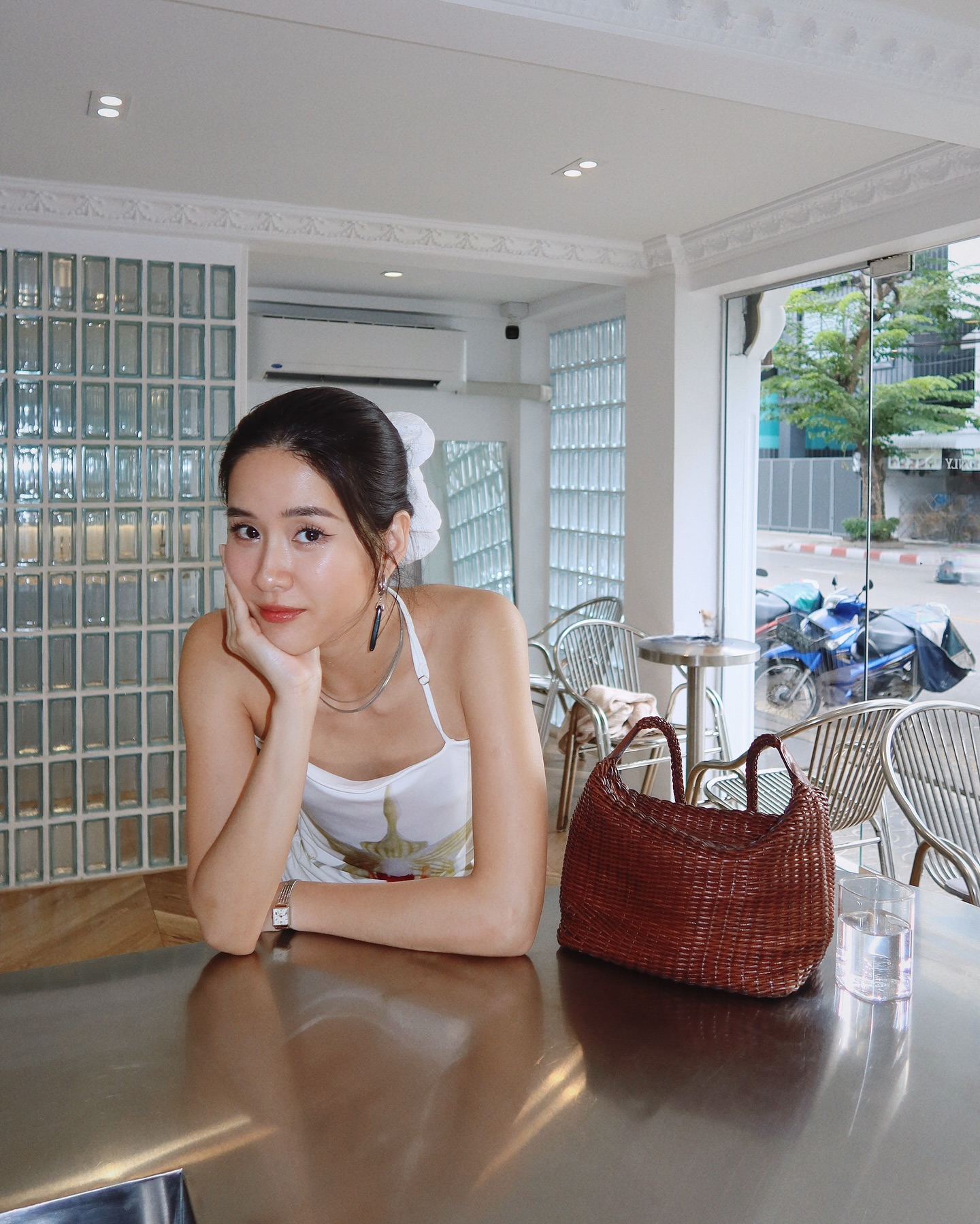 แพรว - เฌอมาวีร์ สุวรรณภานุโชค