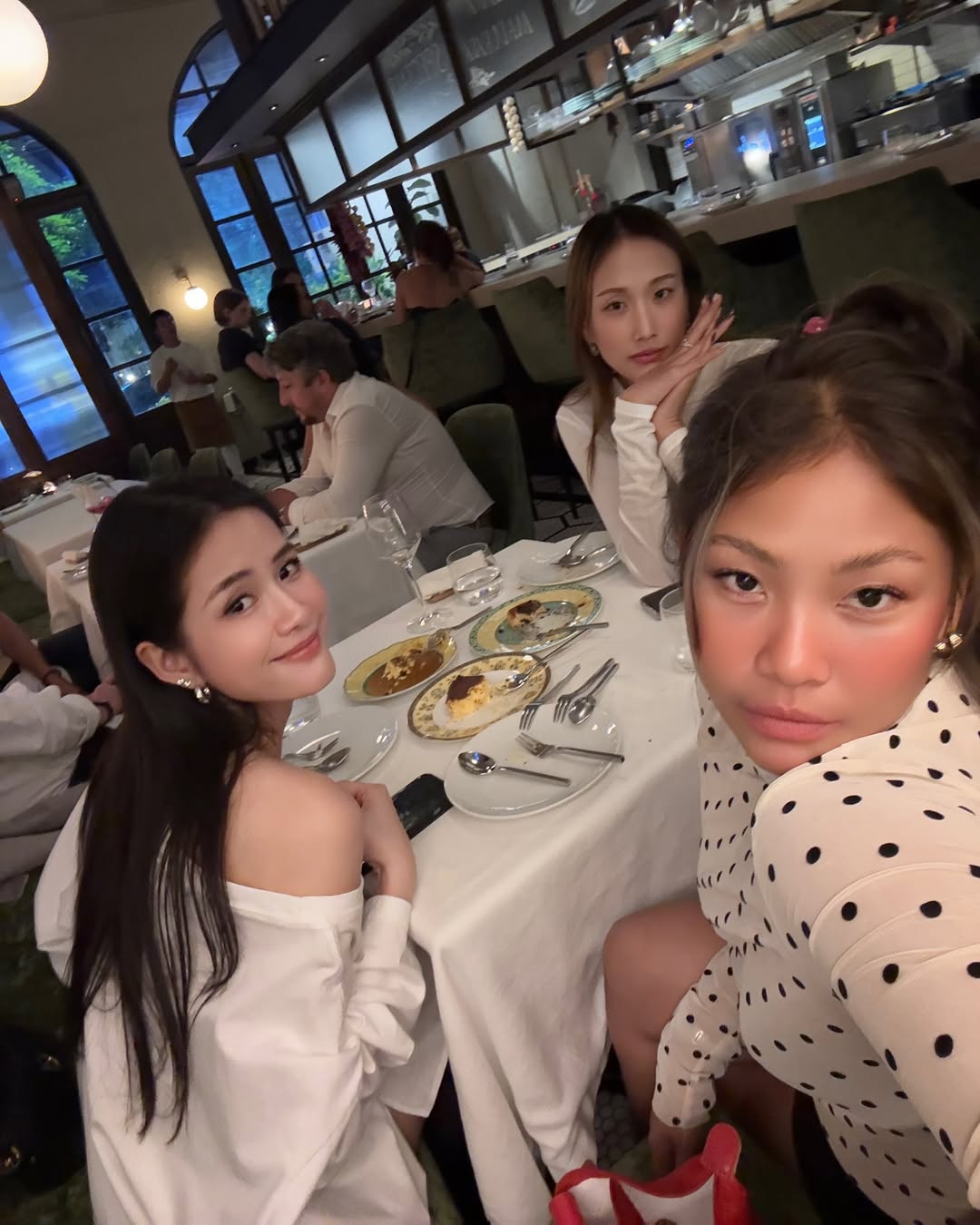 แพรว - เฌอมาวีร์ สุวรรณภานุโชค